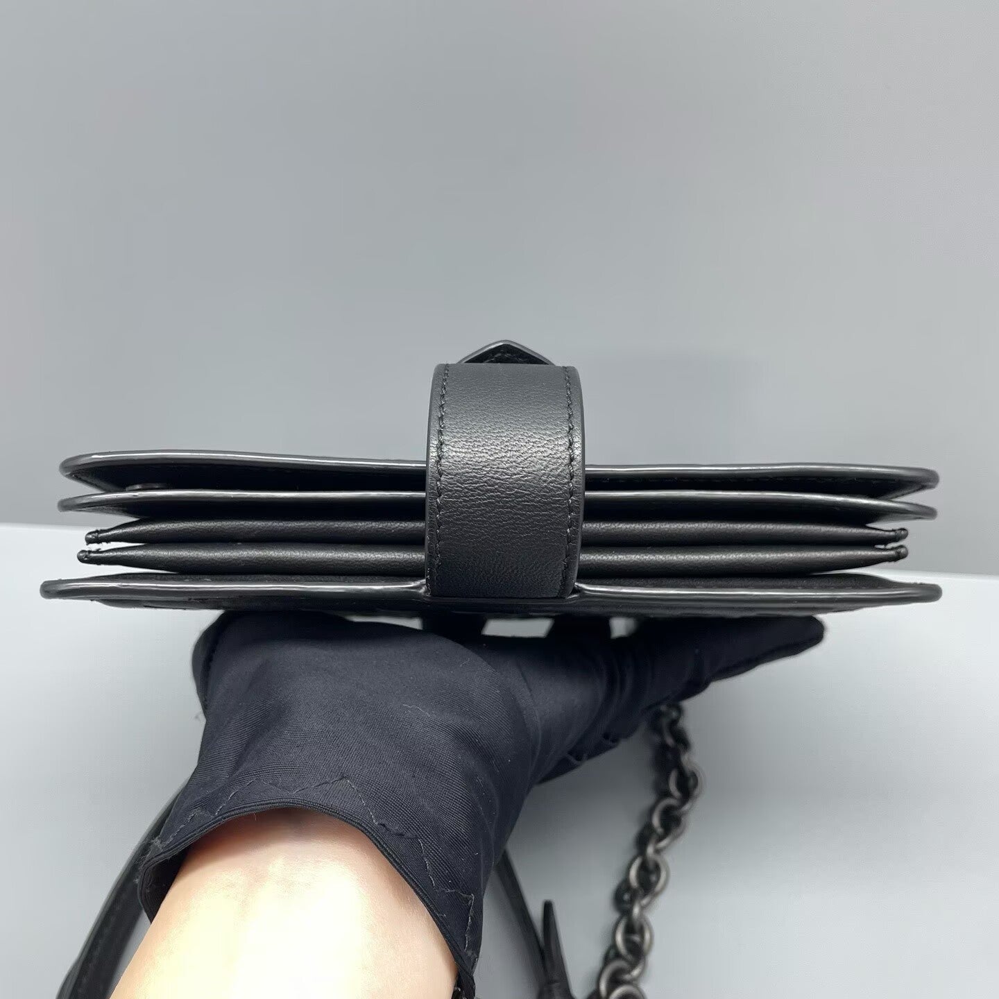 Bottega Veneta - Intrecciato Chain Shoulder Bag - Leather - Black - (mini)