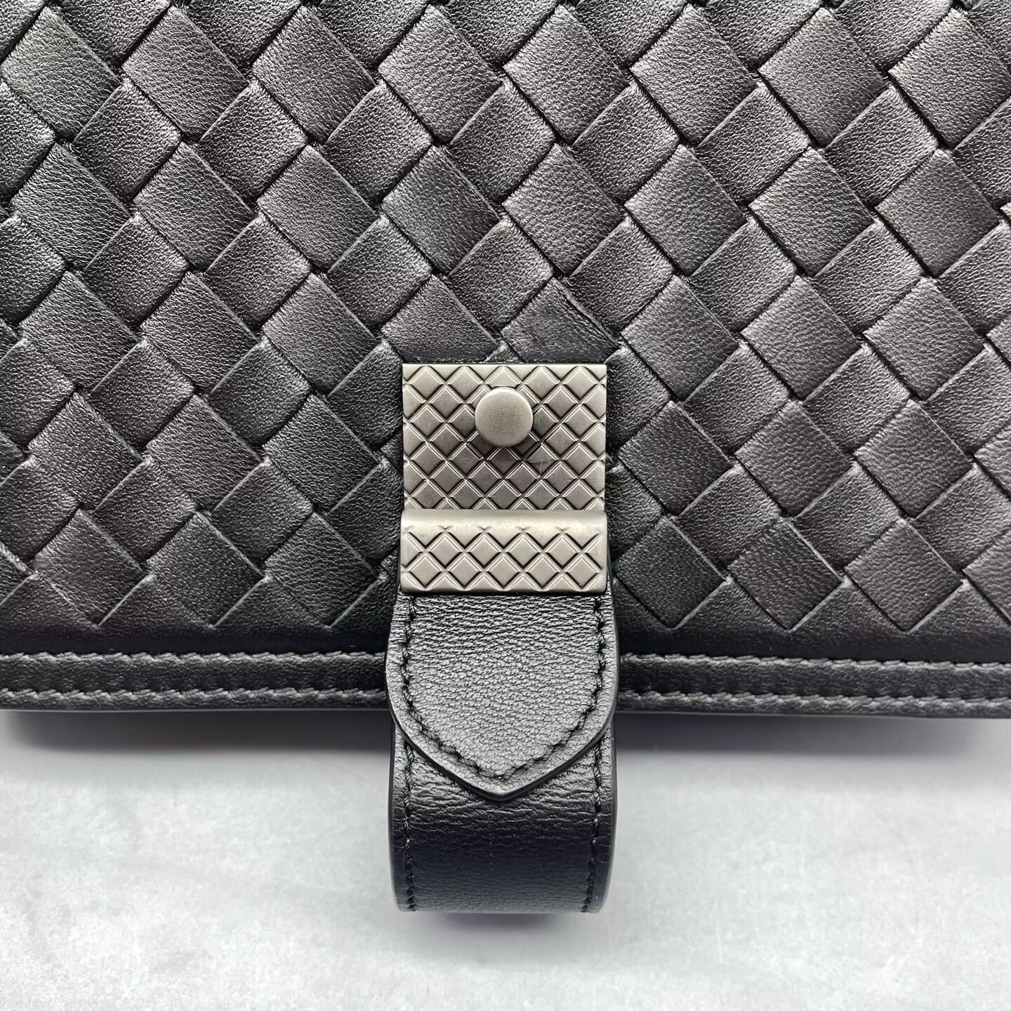 Bottega Veneta - Intrecciato Chain Shoulder Bag - Leather - Black - (mini)