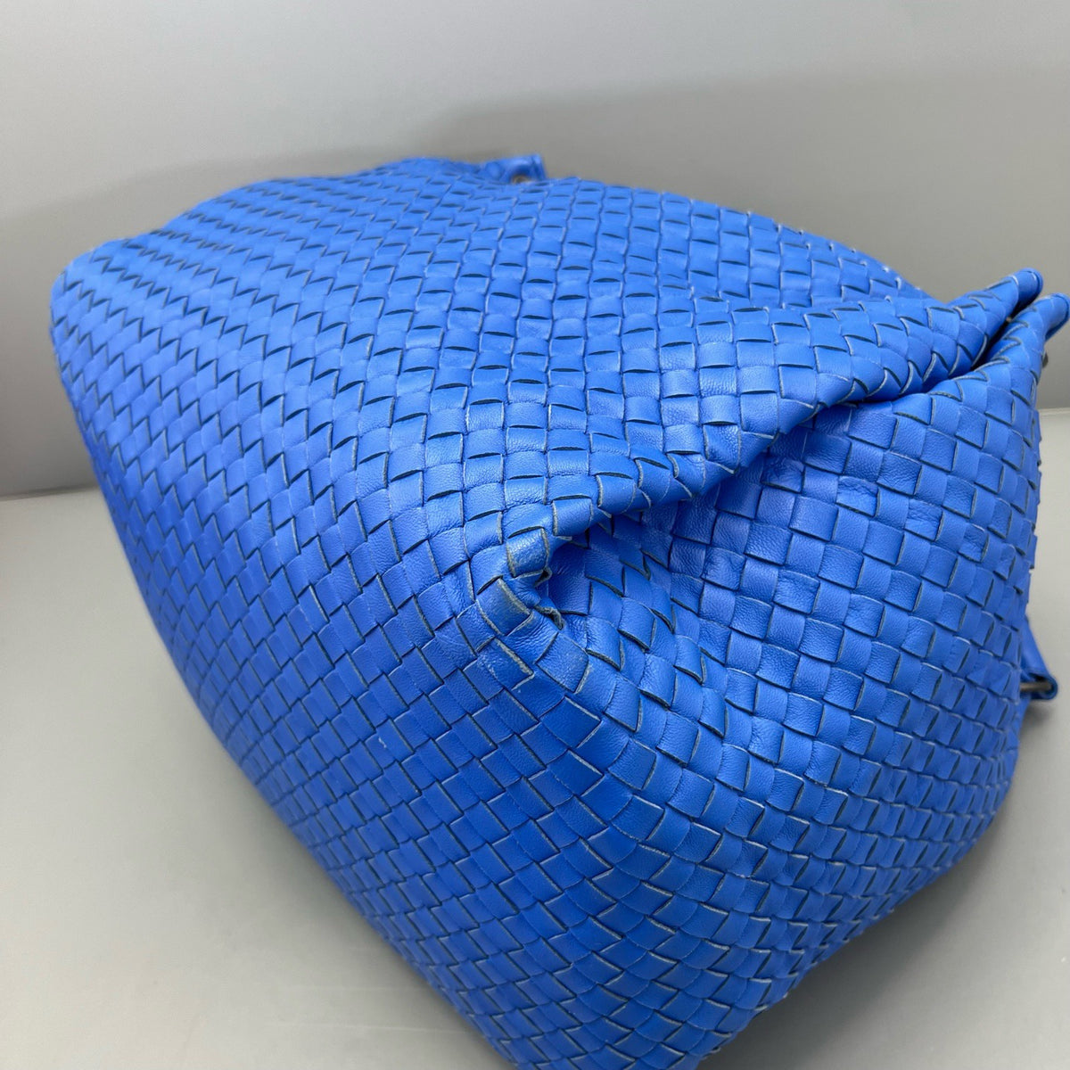 Bottega Veneta - Intrecciato Double Bridge Tote - Leather - Blue - (medium)