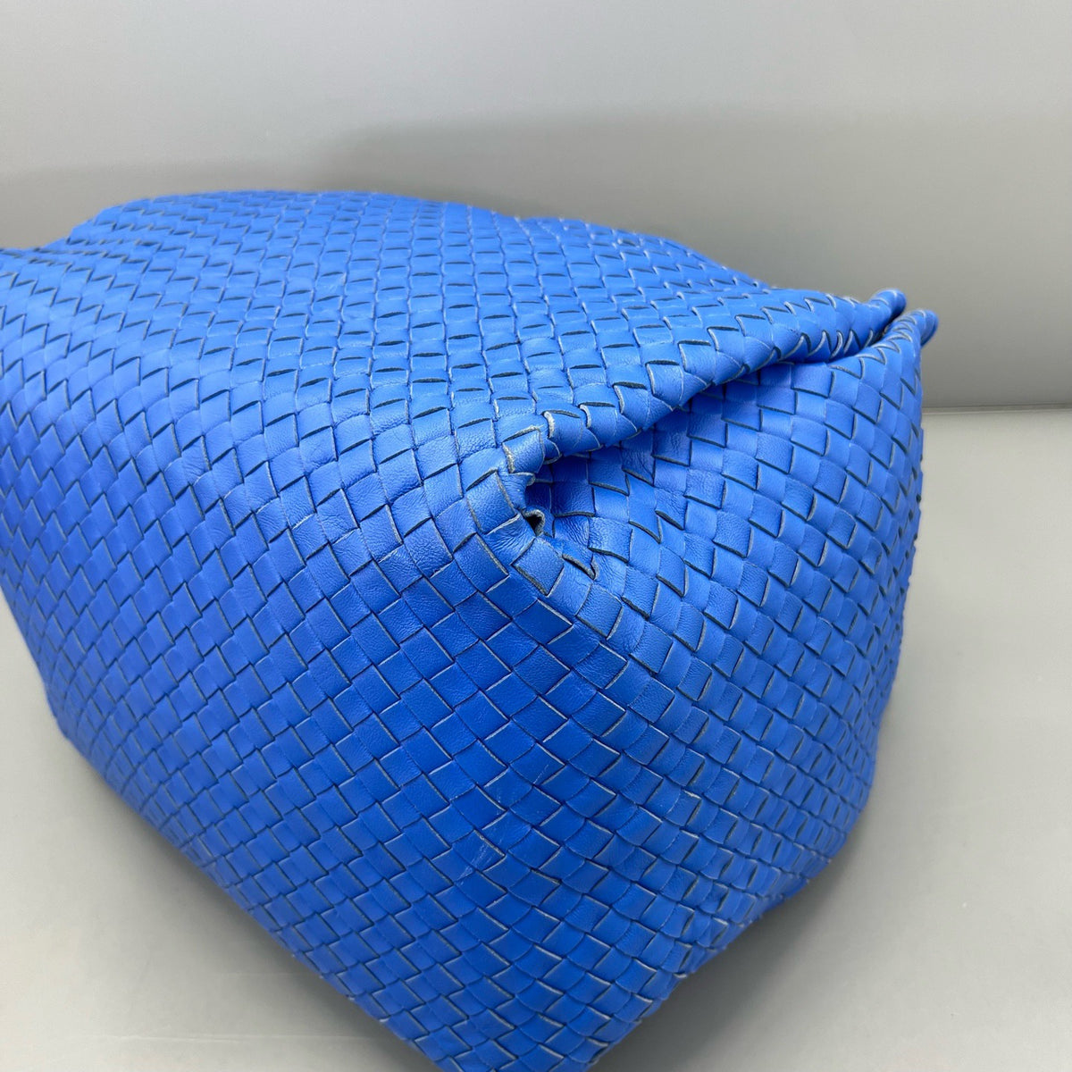 Bottega Veneta - Intrecciato Double Bridge Tote - Leather - Blue - (medium)