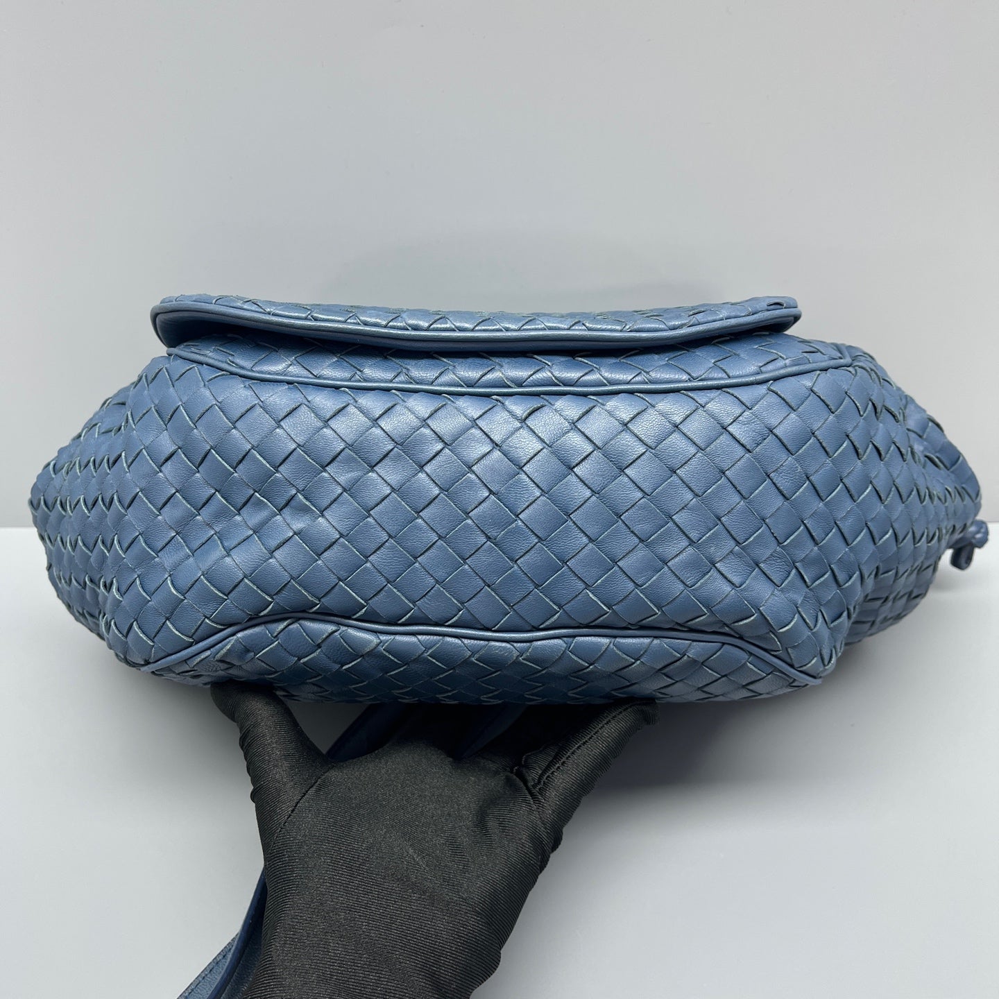 Bottega Veneta - Intrecciato Flap Drawstring Crossbody Bag - Leather - Blue - (small)