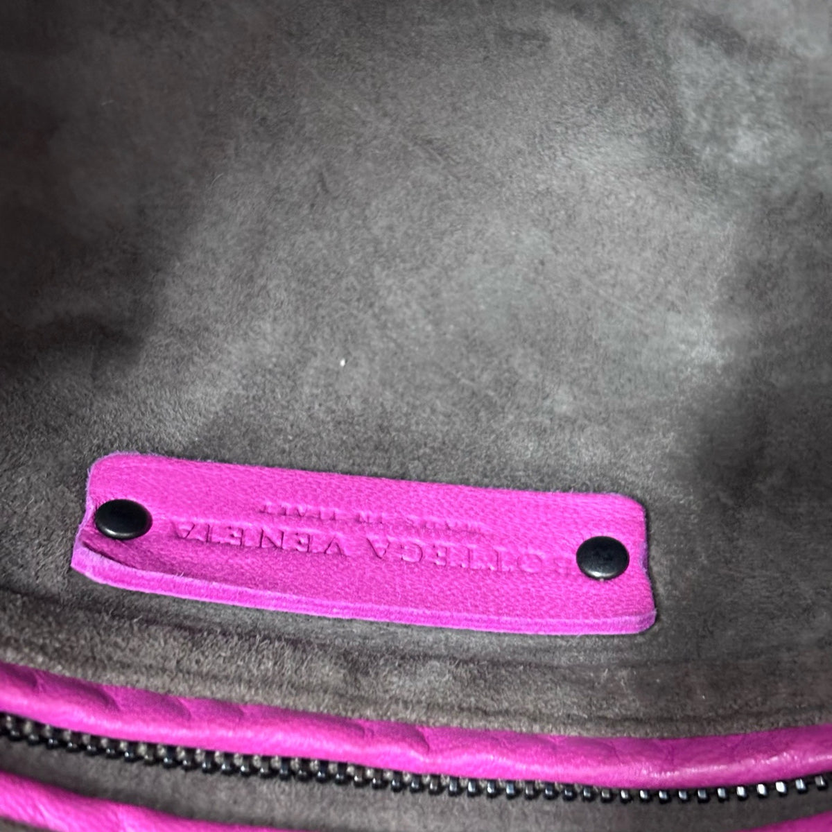 Bottega Veneta - Intrecciato Flap Shoulder Bag - Exotic leathers - Python - Pink - (medium)