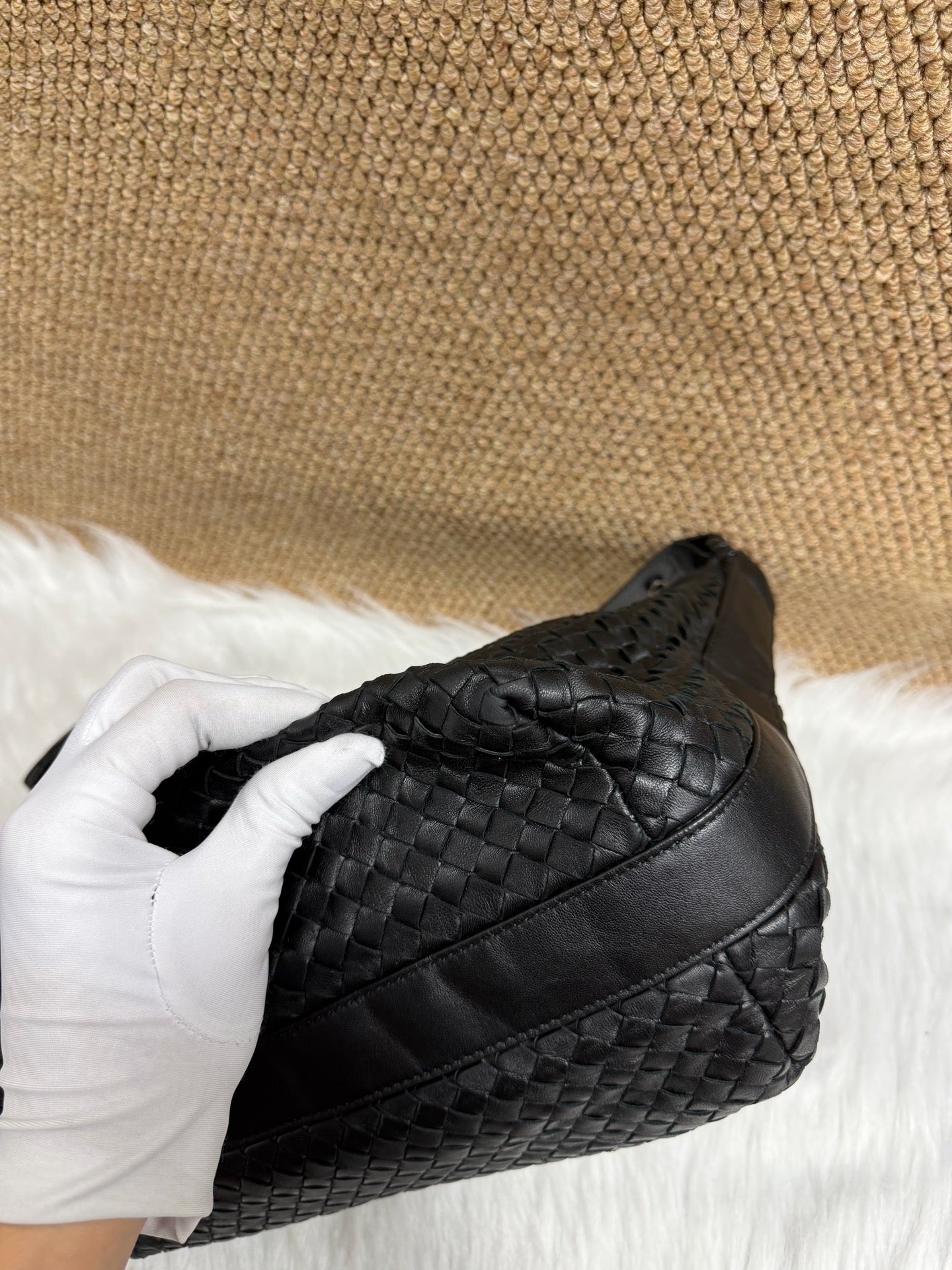 Bottega Veneta - Intrecciato Hobo Bag - Leather - Black - (large)