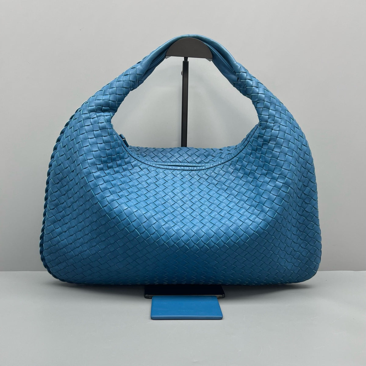 Bottega Veneta - Intrecciato Hobo Bag - Leather - Blue - (large)