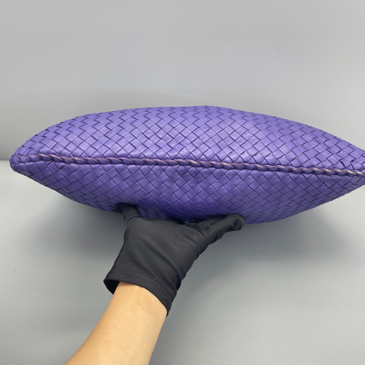 Bottega Veneta - Intrecciato Hobo Bag - Leather - Purple - (medium)