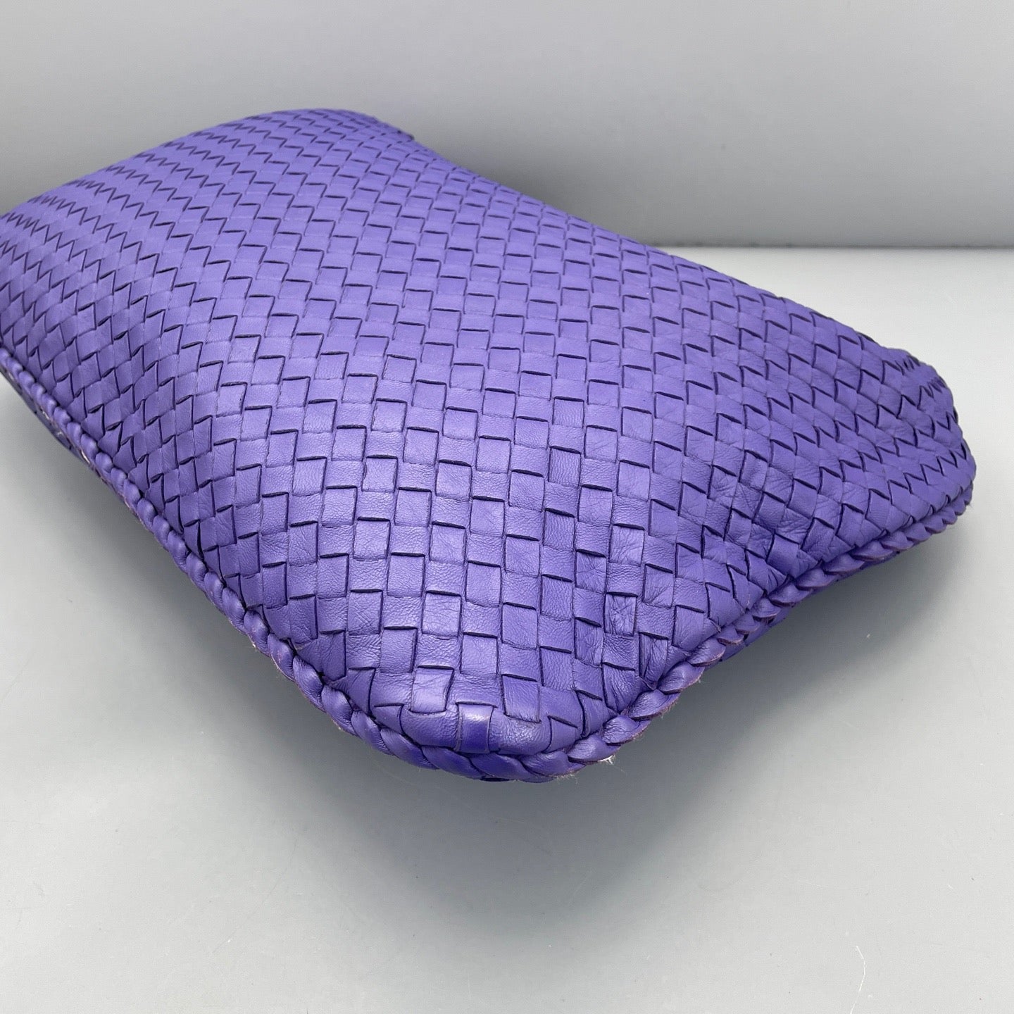 Bottega Veneta - Intrecciato Hobo Bag - Leather - Purple - (medium)