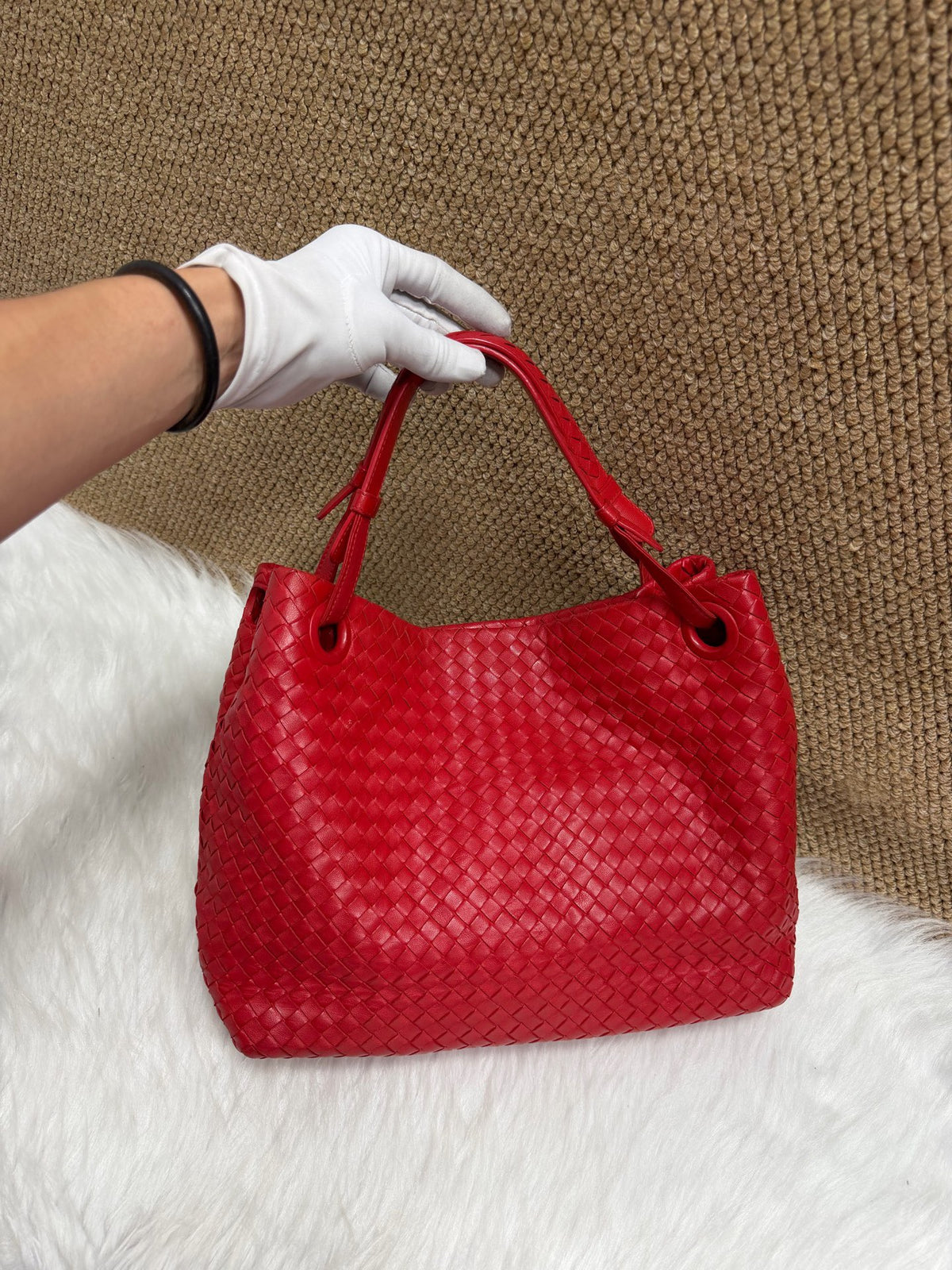 Bottega Veneta - Intrecciato Hobo Bag - Leather - Red - (medium)