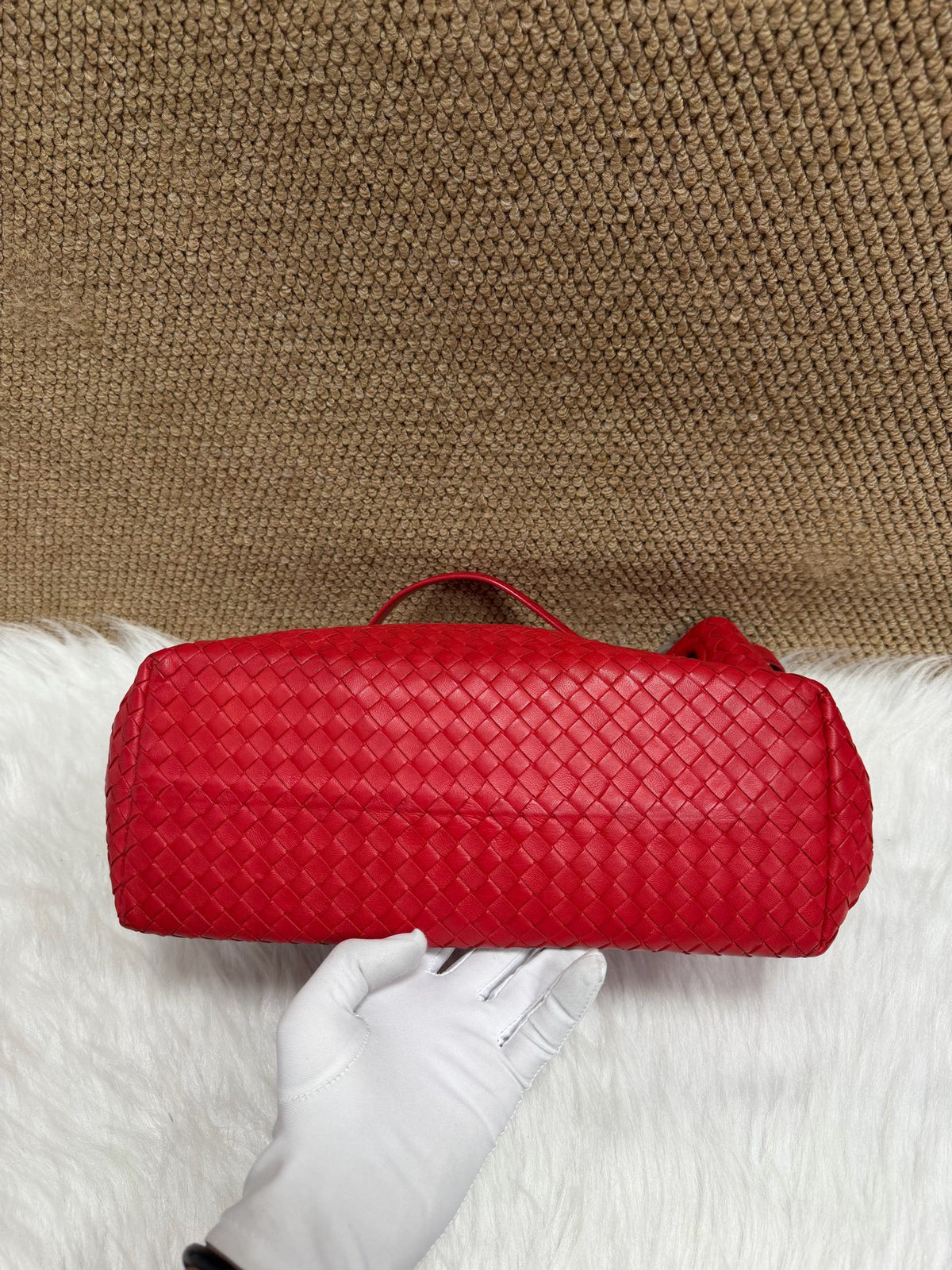 Bottega Veneta - Intrecciato Hobo Bag - Leather - Red - (medium)