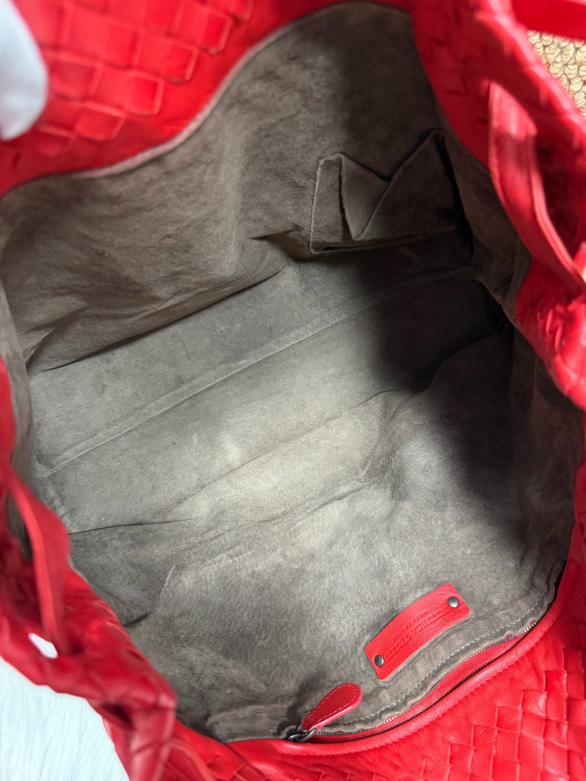 Bottega Veneta - Intrecciato Hobo Bag - Leather - Red - (medium)