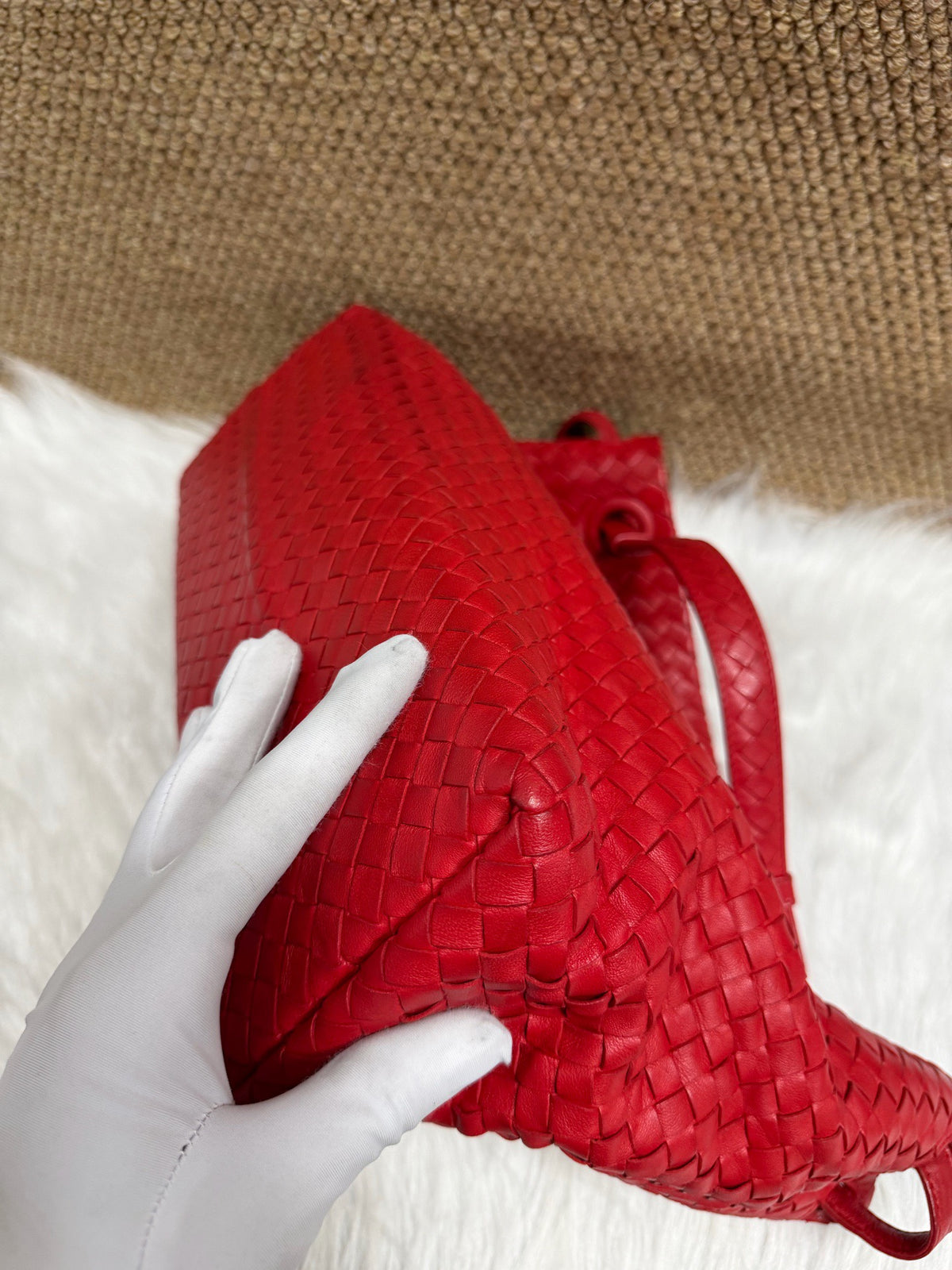 Bottega Veneta - Intrecciato Hobo Bag - Leather - Red - (medium)