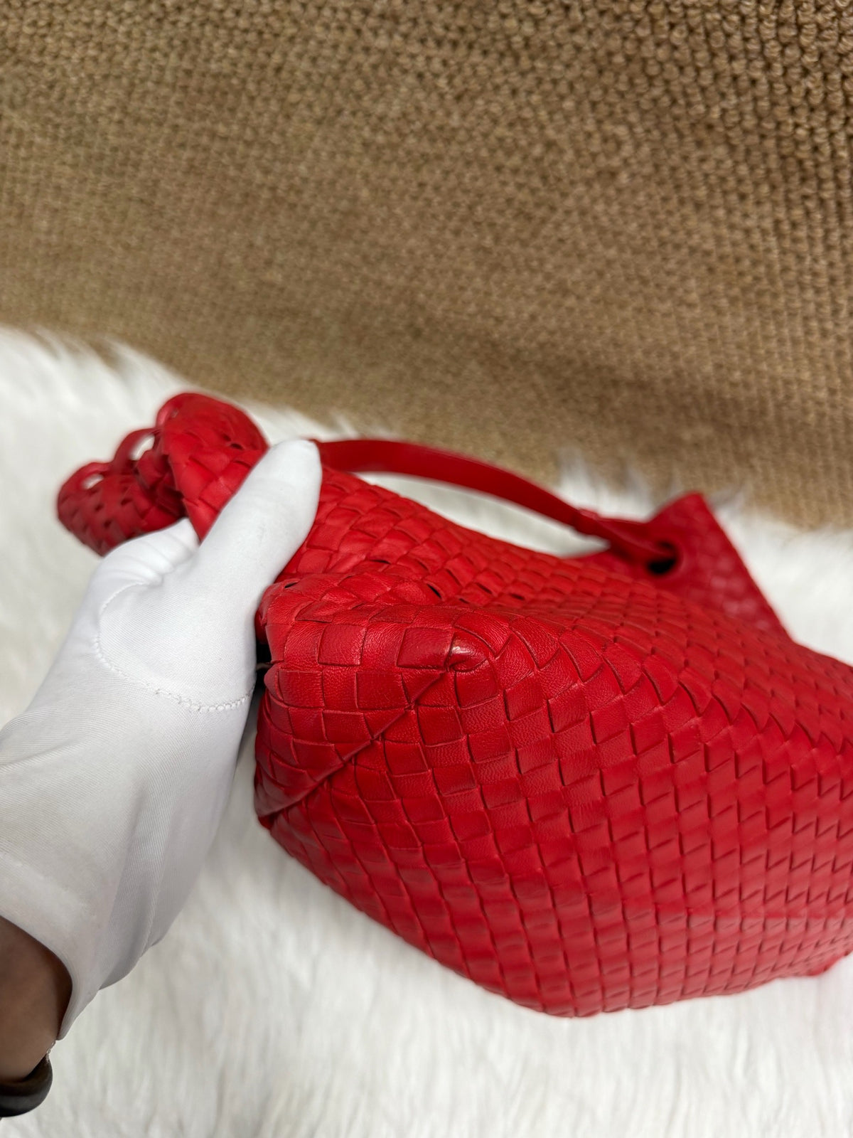 Bottega Veneta - Intrecciato Hobo Bag - Leather - Red - (medium)