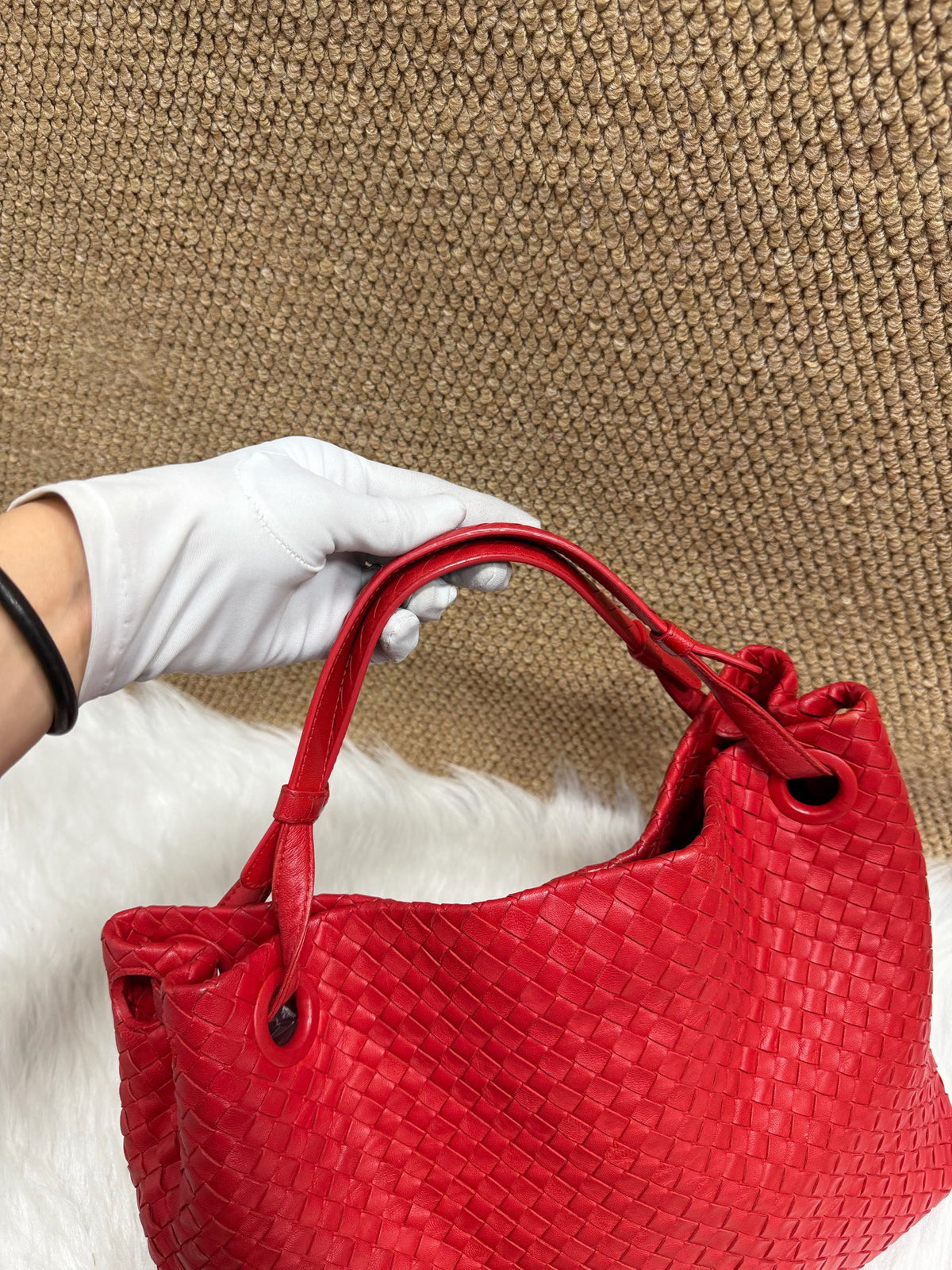 Bottega Veneta - Intrecciato Hobo Bag - Leather - Red - (medium)