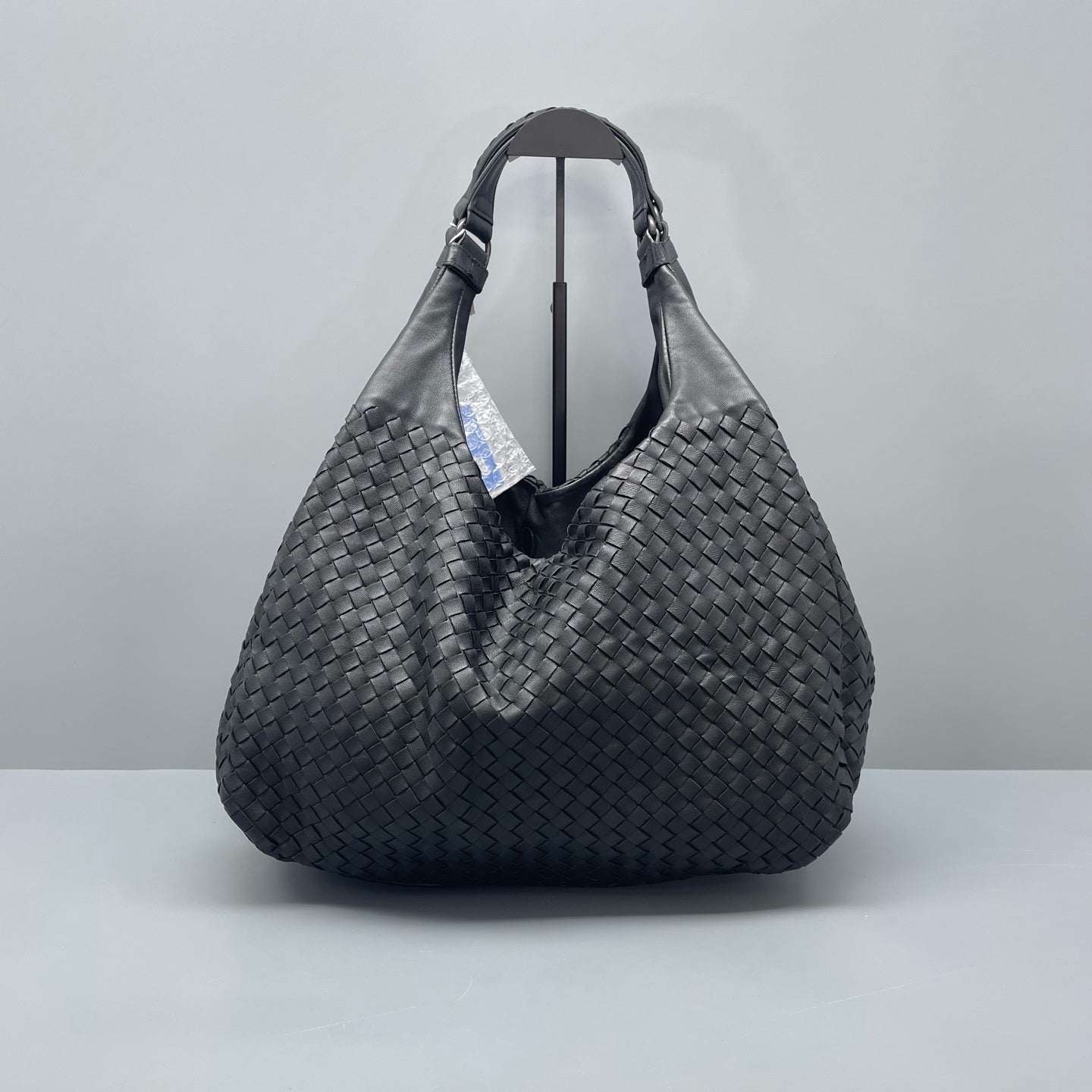 Bottega Veneta - Intrecciato Hobo - Leather - Black - (large)