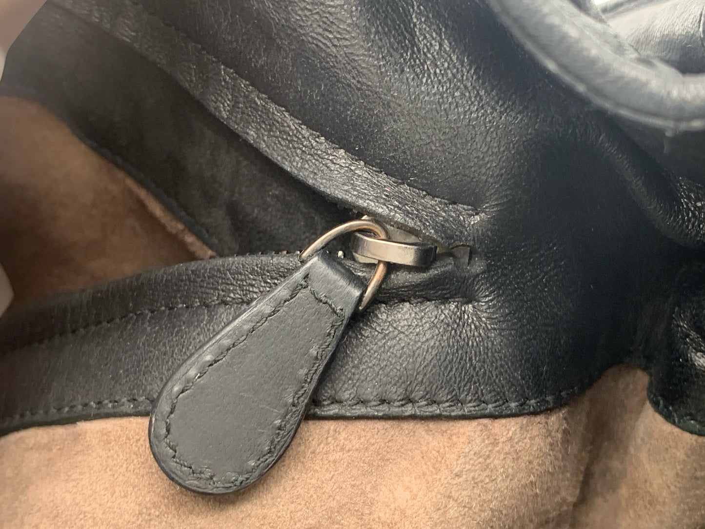 Bottega Veneta - Intrecciato Hobo - Leather - Black - (medium)