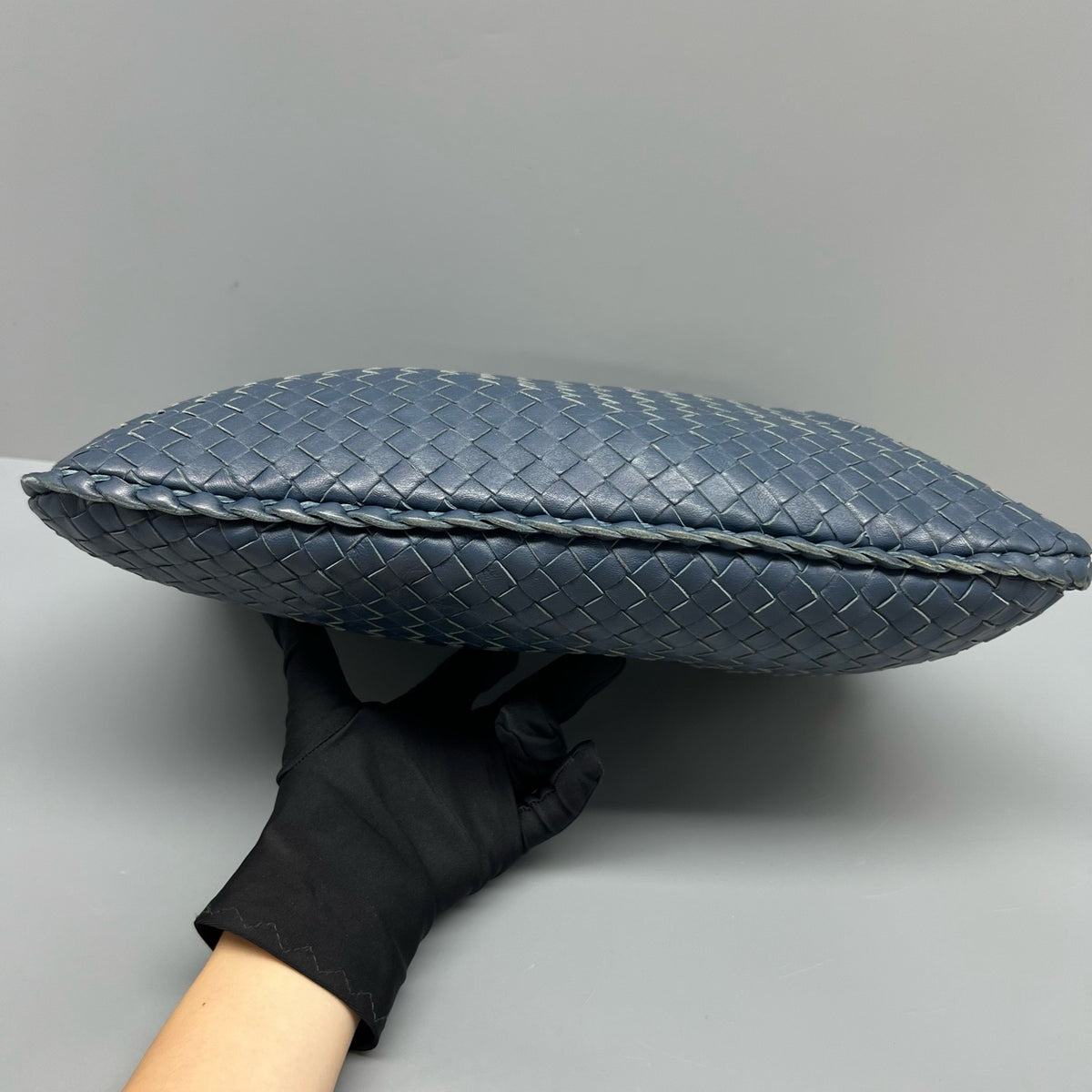 Bottega Veneta - Intrecciato Hobo - Leather - Blue - (medium)