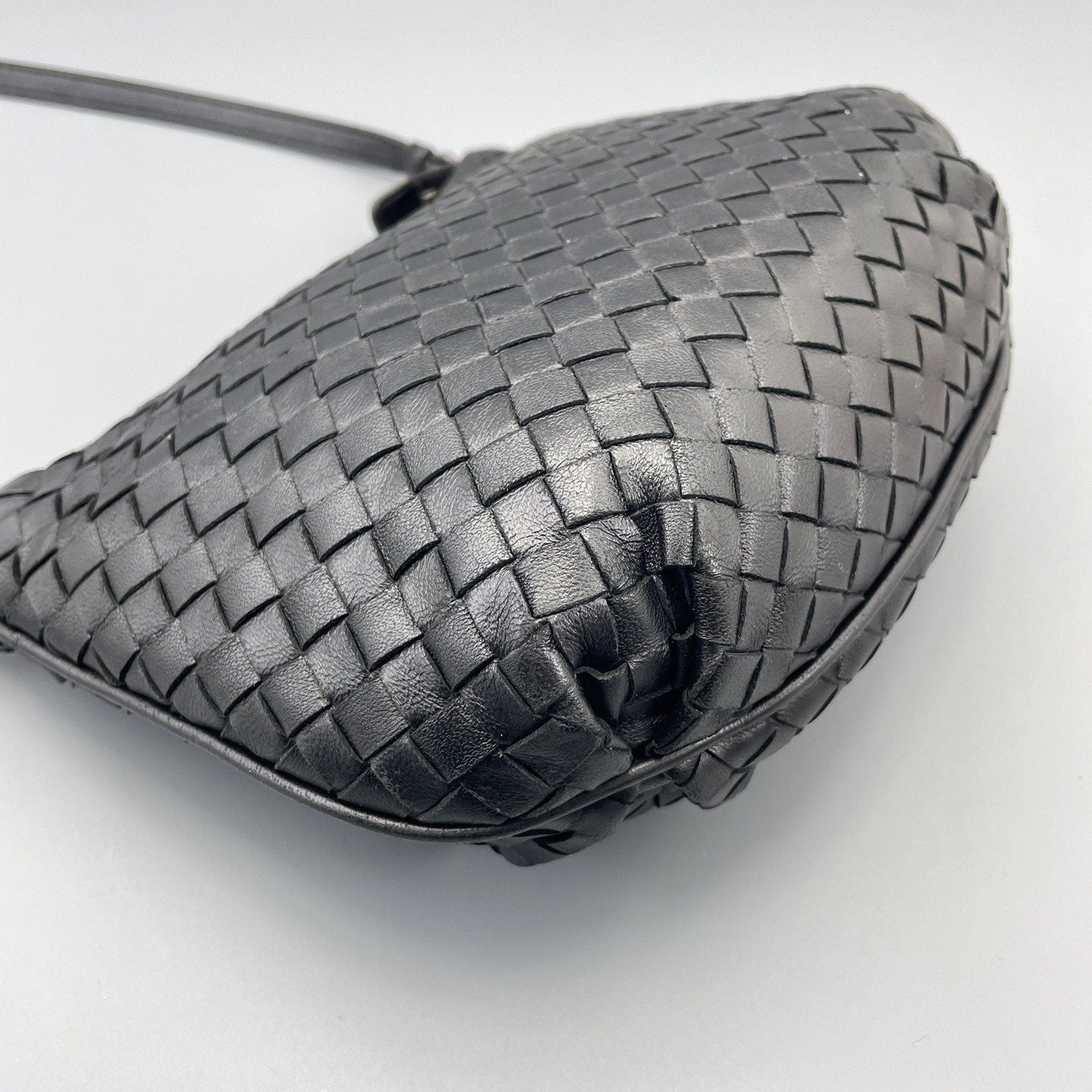 Bottega Veneta - Intrecciato Pouch Bag - Lambskin leather - Black - (mini)