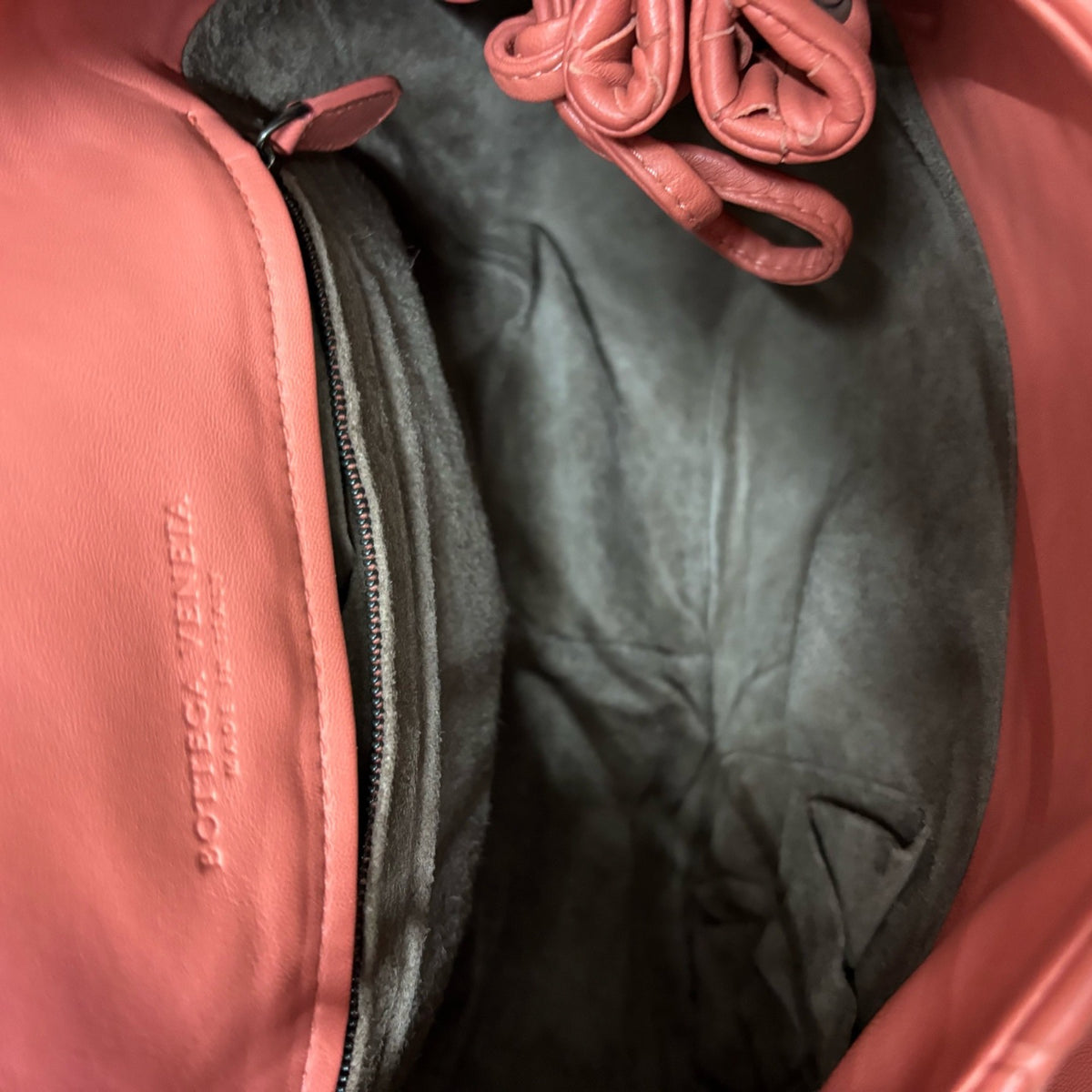 Bottega Veneta - Intrecciato Shoulder Bag - Leather - Pink - (medium)