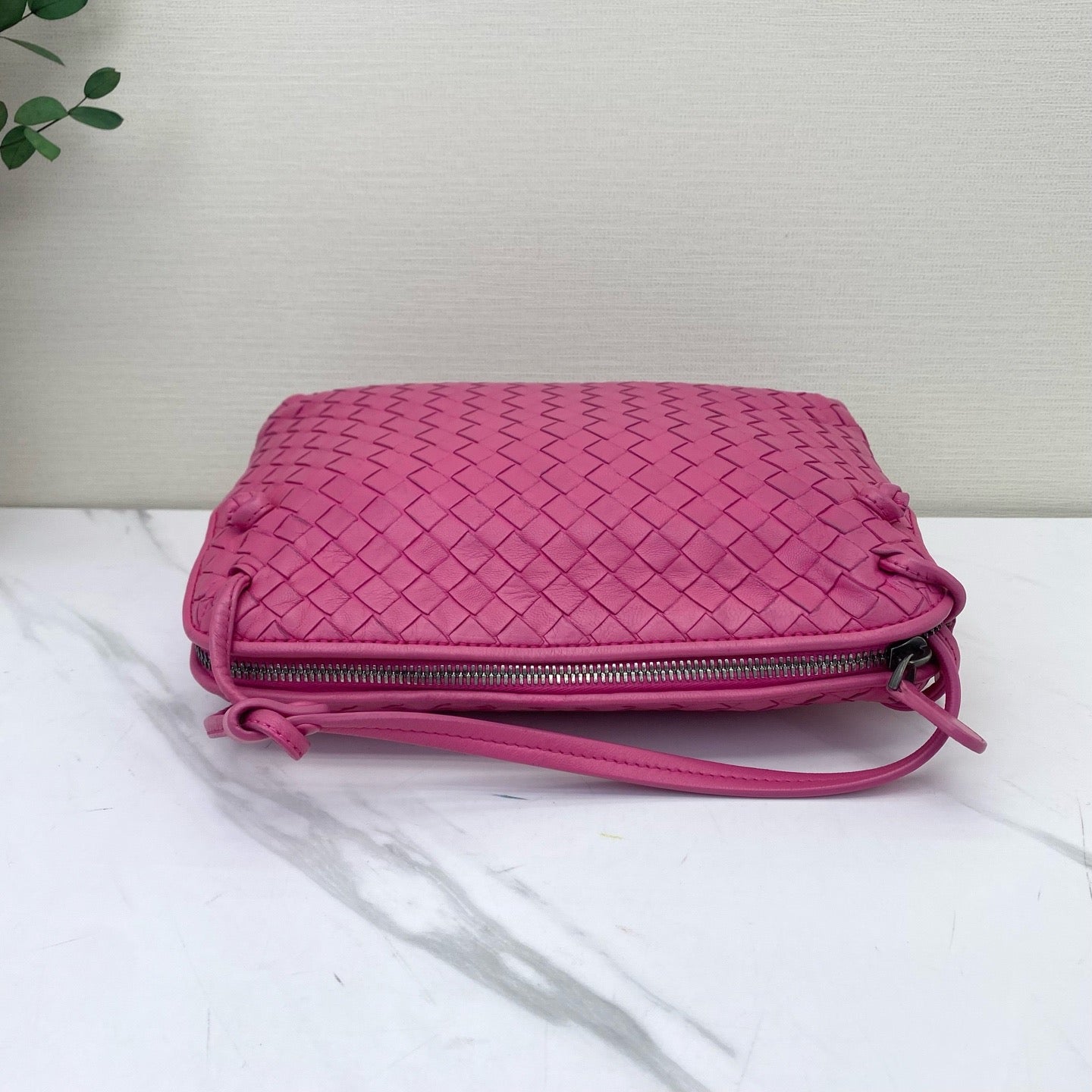 Bottega Veneta - Intrecciato Shoulder Bag - Leather - Pink - (small)