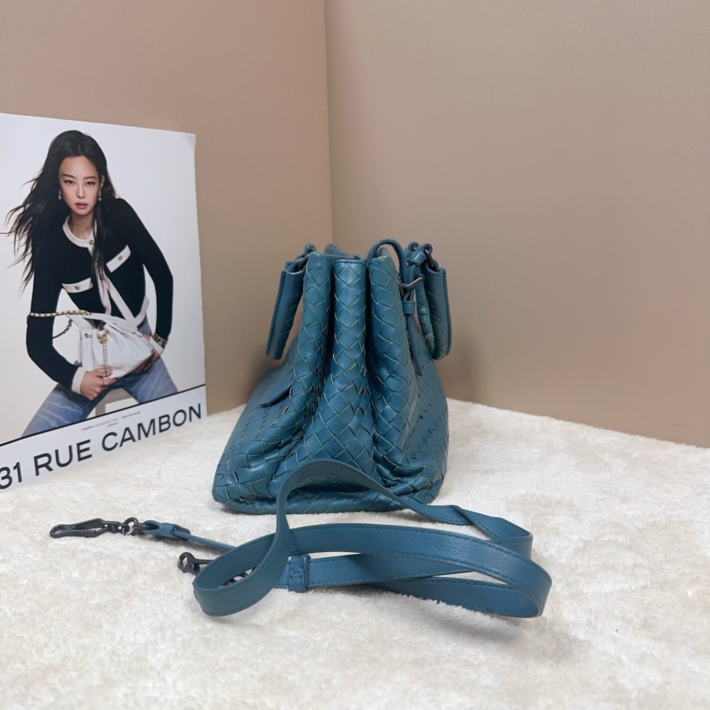 Bottega Veneta - Intrecciato Top Handle Satchel - Leather - Blue - (Medium)