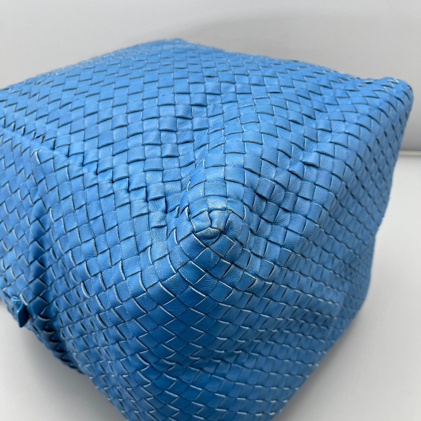 Bottega Veneta - Intrecciato Tote Bag - Lambskin leather - Blue - (medium)