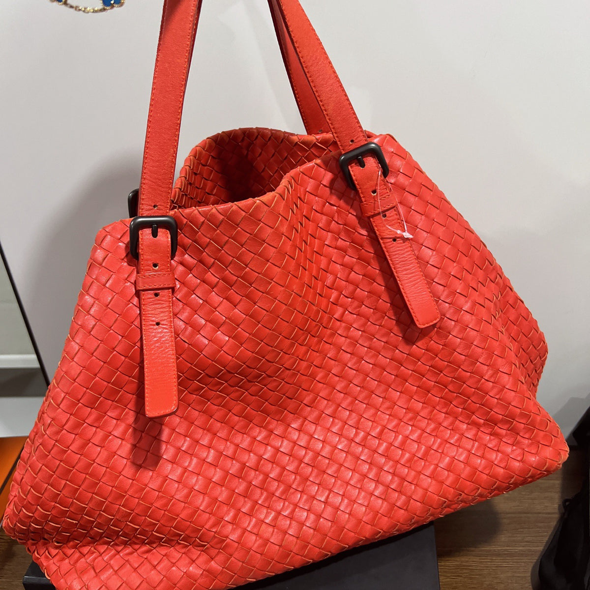 Bottega Veneta - Intrecciato Tote - Leather - Red - (large)