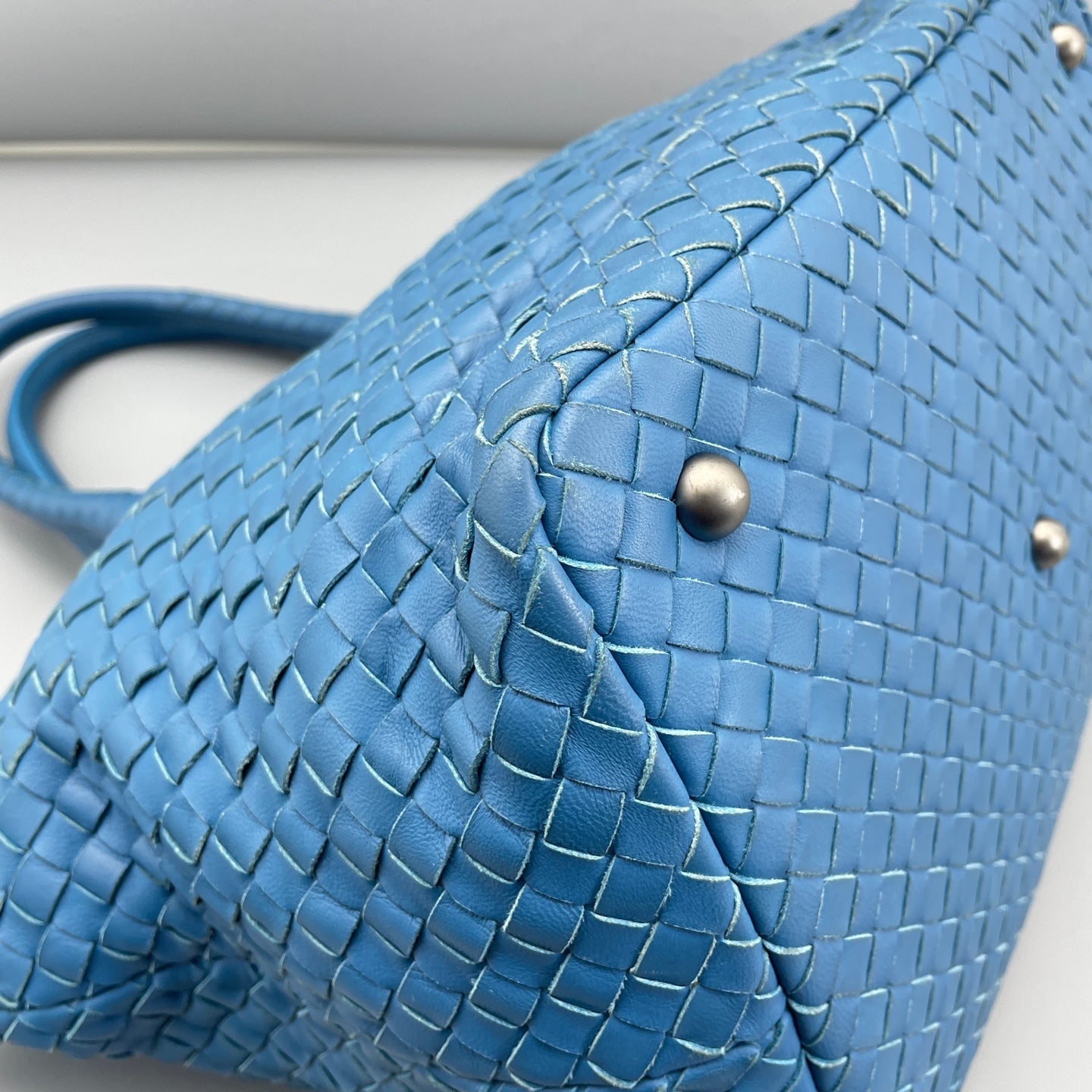 Bottega Veneta - Intrecciato Woven Tote - Leather - Blue - (Large)