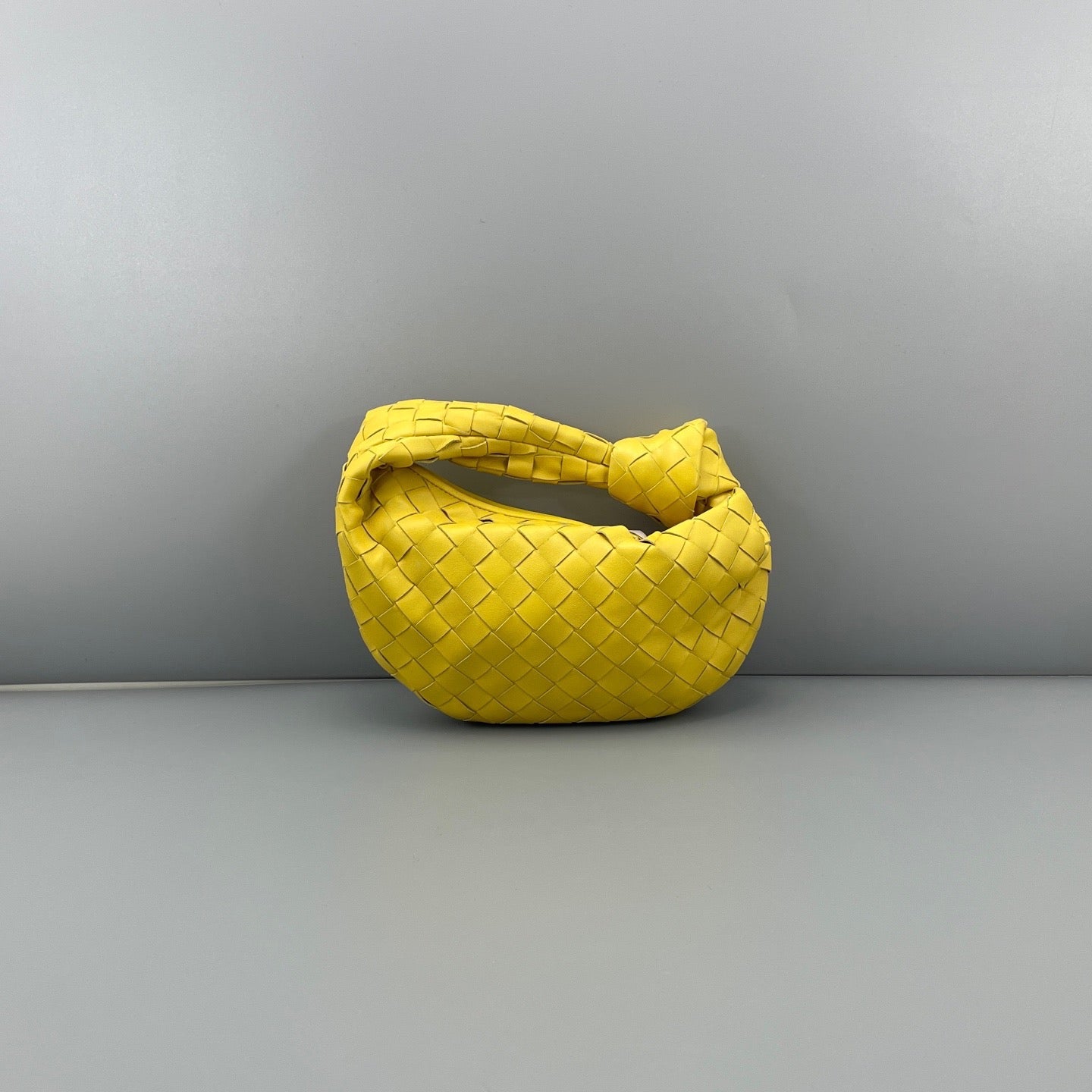 Bottega Veneta - Jodie - Lambskin leather - Yellow - (Mini)