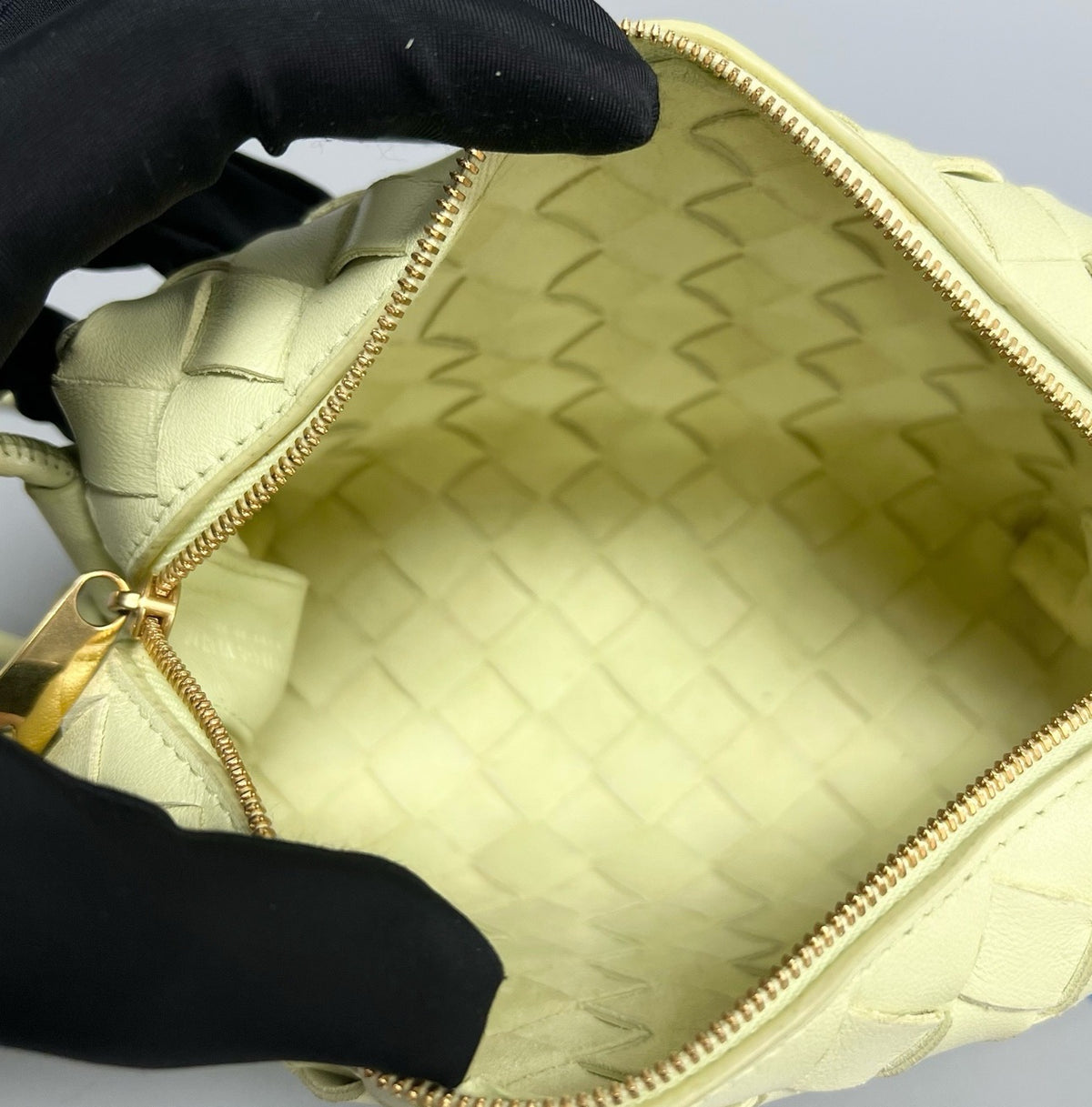 Bottega Veneta - Loop Camera Bag - Leather - Yellow - (mini)