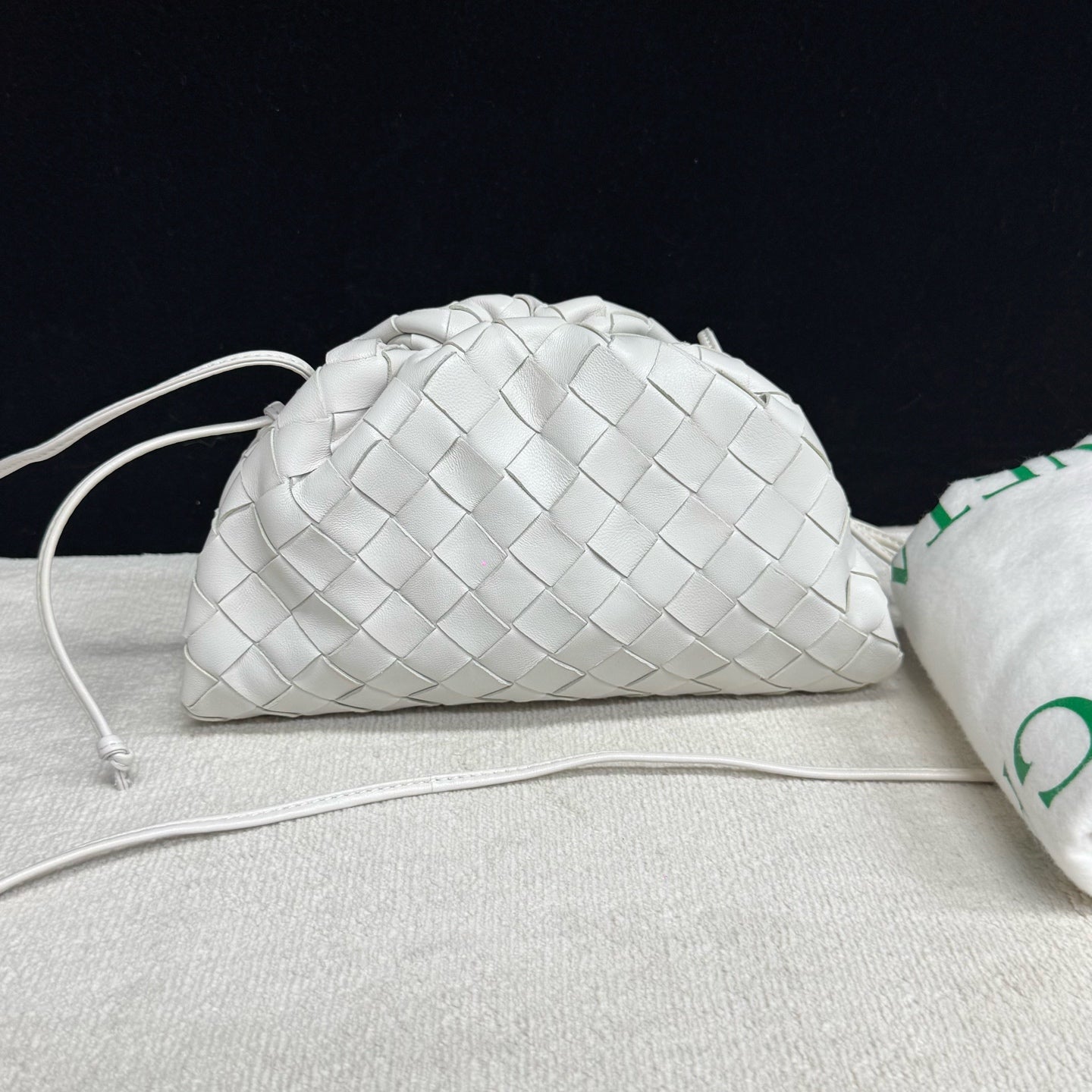 Bottega Veneta - Mini Pouch - Leather - White - (mini)