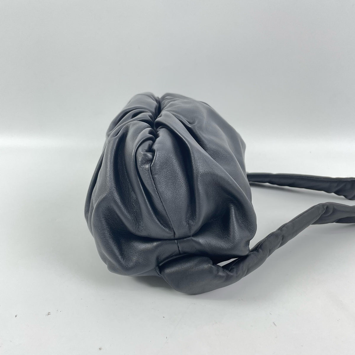 Bottega Veneta - Mount - Leather - Black - (Medium)