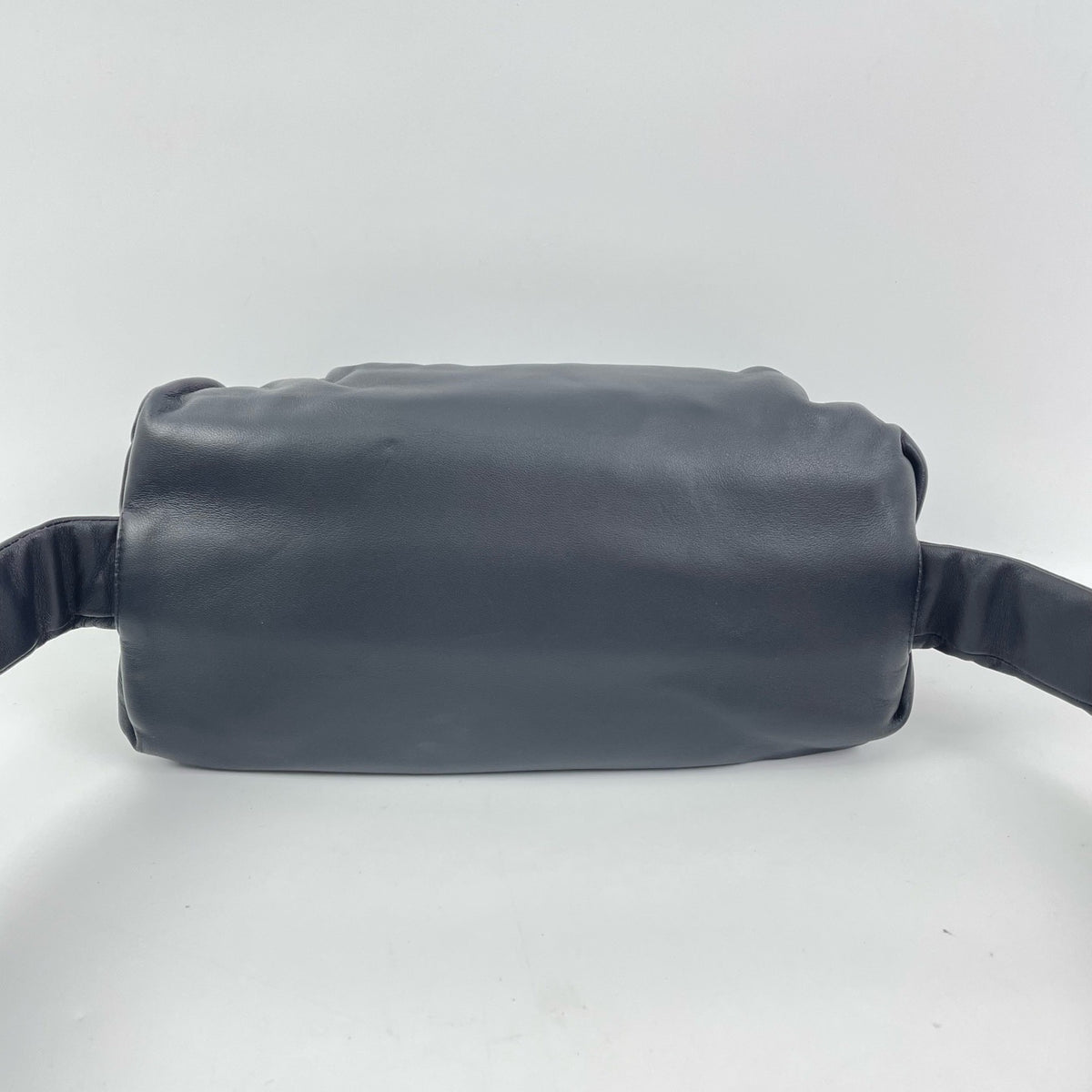 Bottega Veneta - Mount - Leather - Black - (Medium)