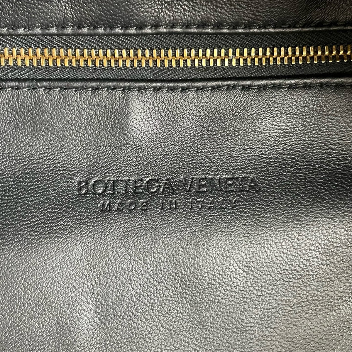 Bottega Veneta - Mount - Leather - Black - (Medium)