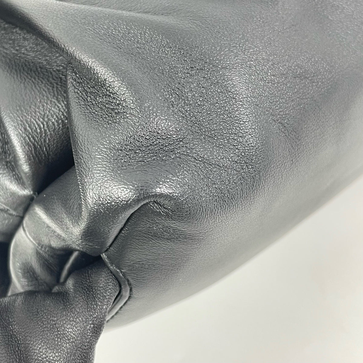 Bottega Veneta - Mount - Leather - Black - (Medium)