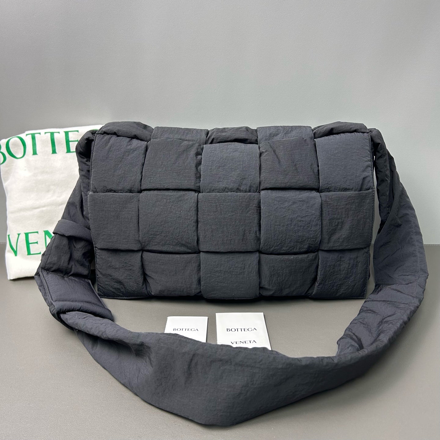 Bottega Veneta - Nylon Cassette - Nylon - Grey - (Extra-large)
