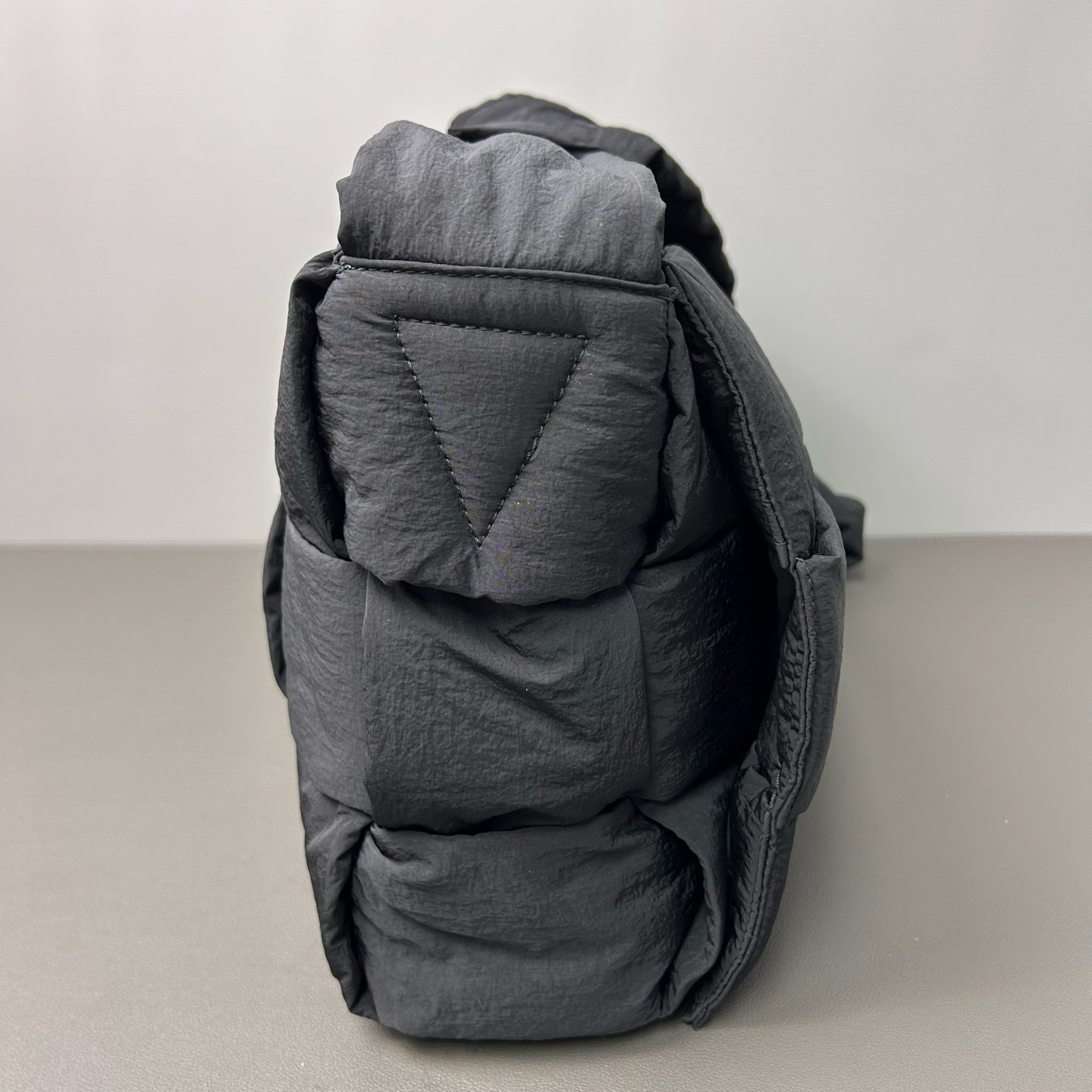Bottega Veneta - Nylon Cassette - Nylon - Grey - (Extra-large)