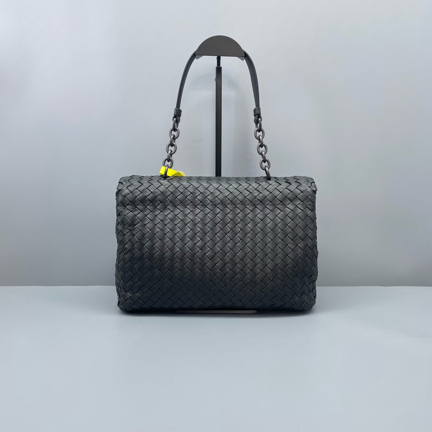 Bottega Veneta - Olympia - Leather - Black - (Medium)