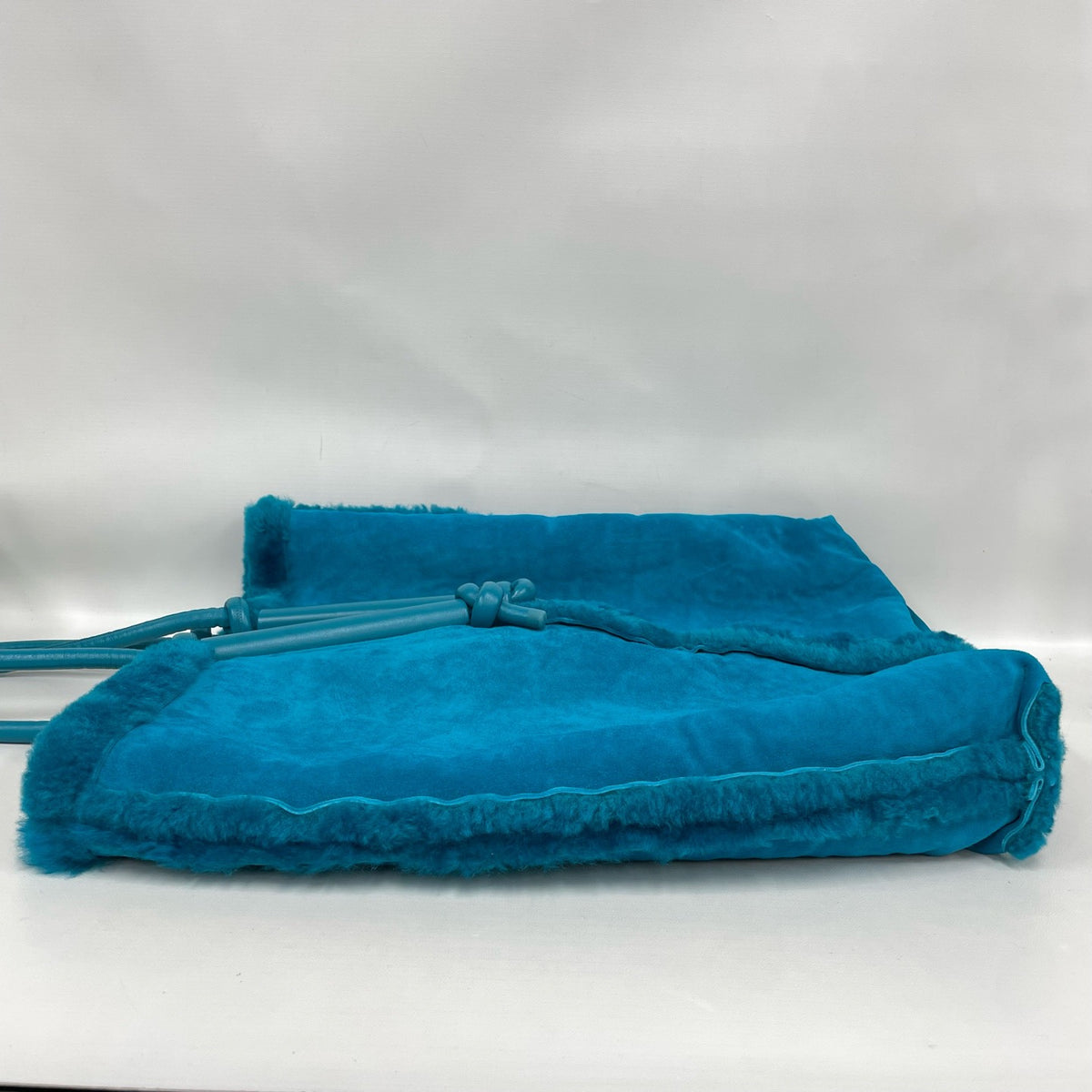Bottega Veneta - Other - Fur - Shearling - Blue - (large)