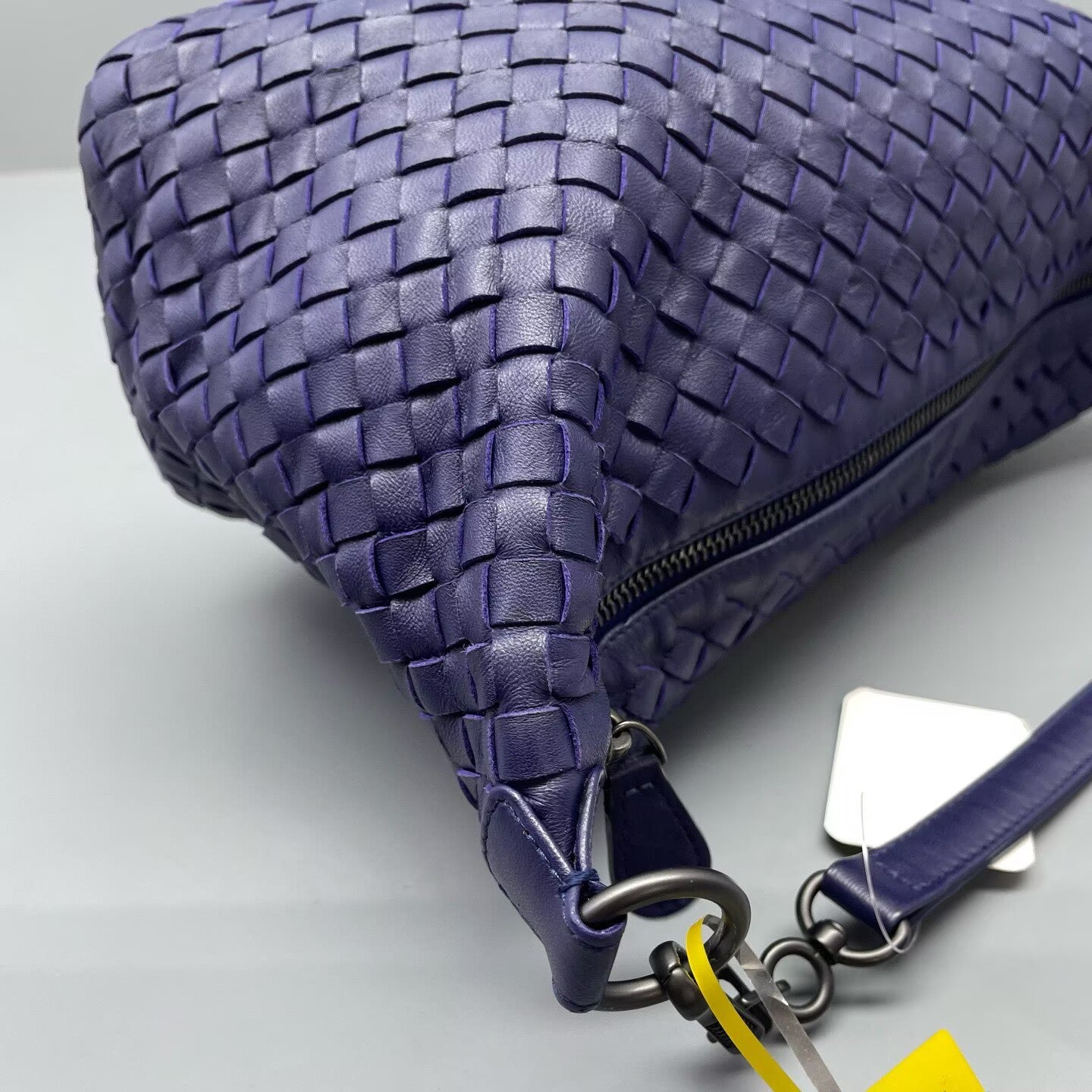 Bottega Veneta - Other - Intrecciato woven leather - Deep Blue - (medium)