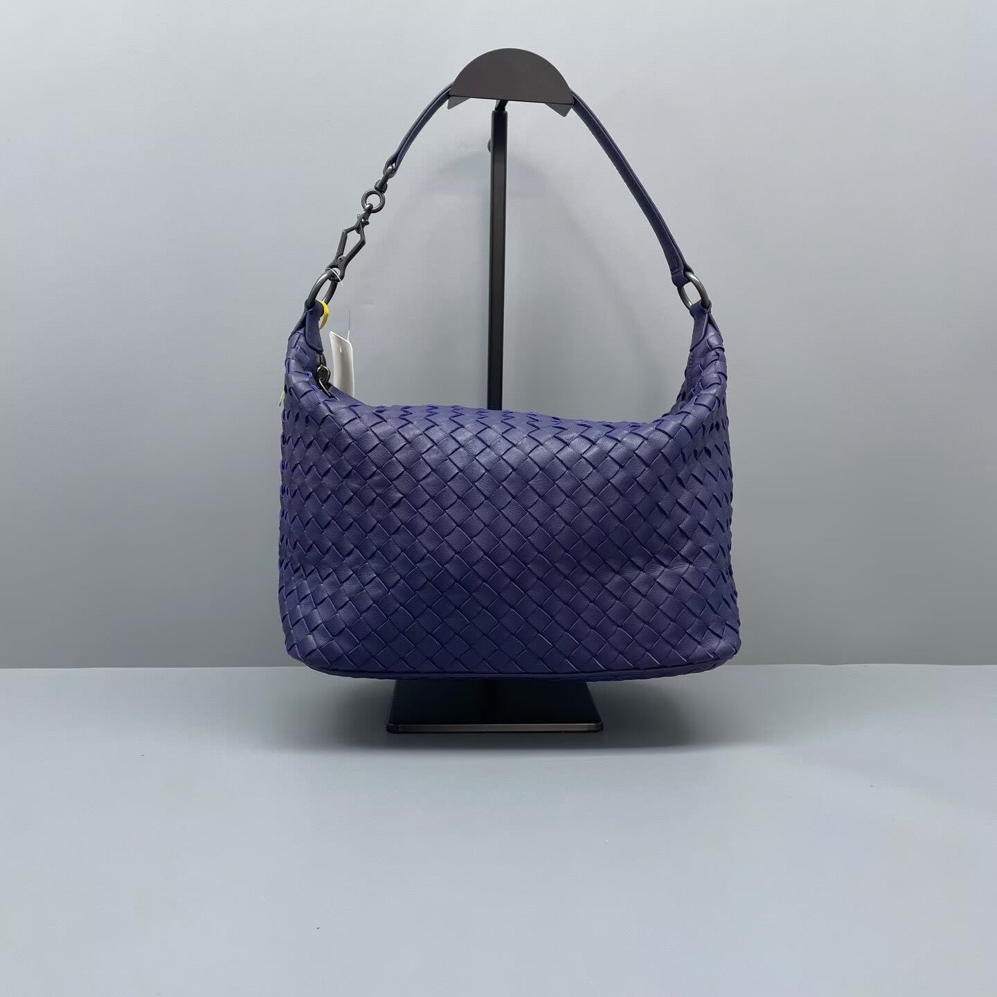 Bottega Veneta - Other - Intrecciato woven leather - Deep Blue - (medium)