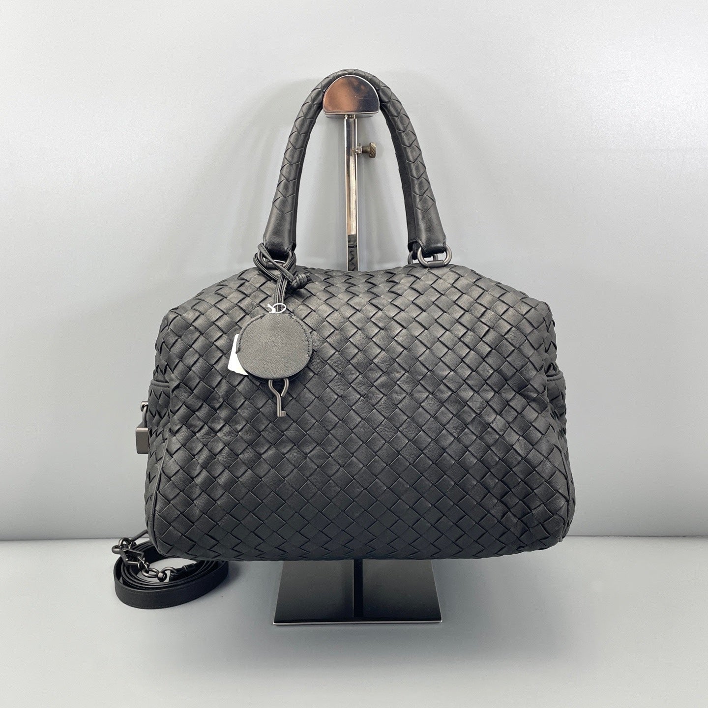Bottega Veneta - Other - Leather - Black - (medium)