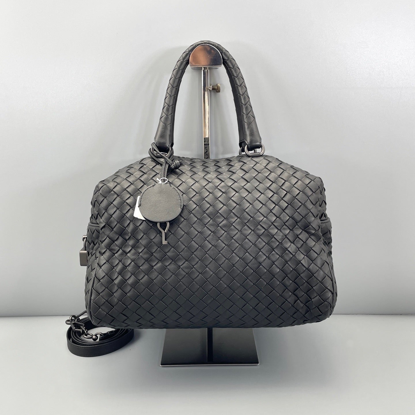 Bottega Veneta - Other - Leather - Black - (medium)