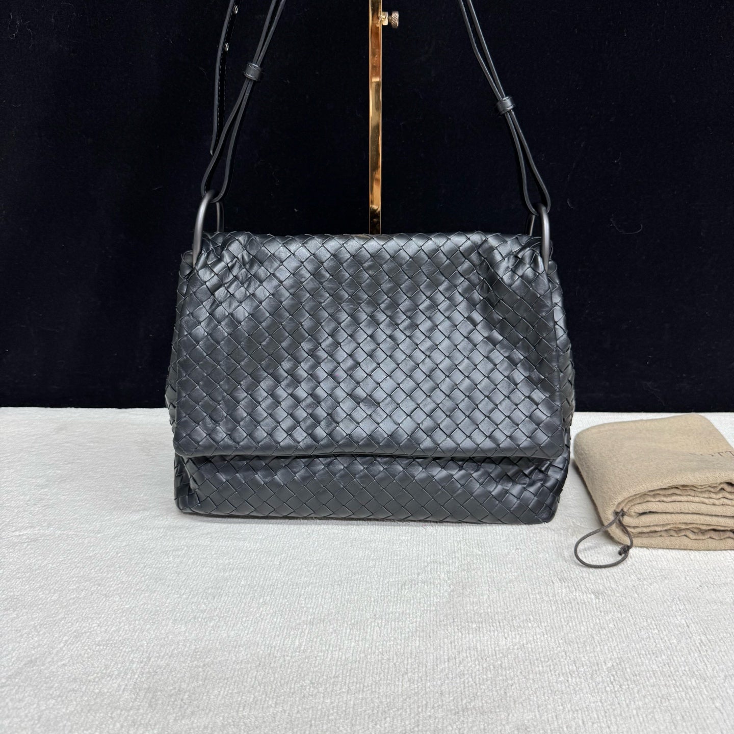 Bottega Veneta - Other - Leather - Black - (medium)