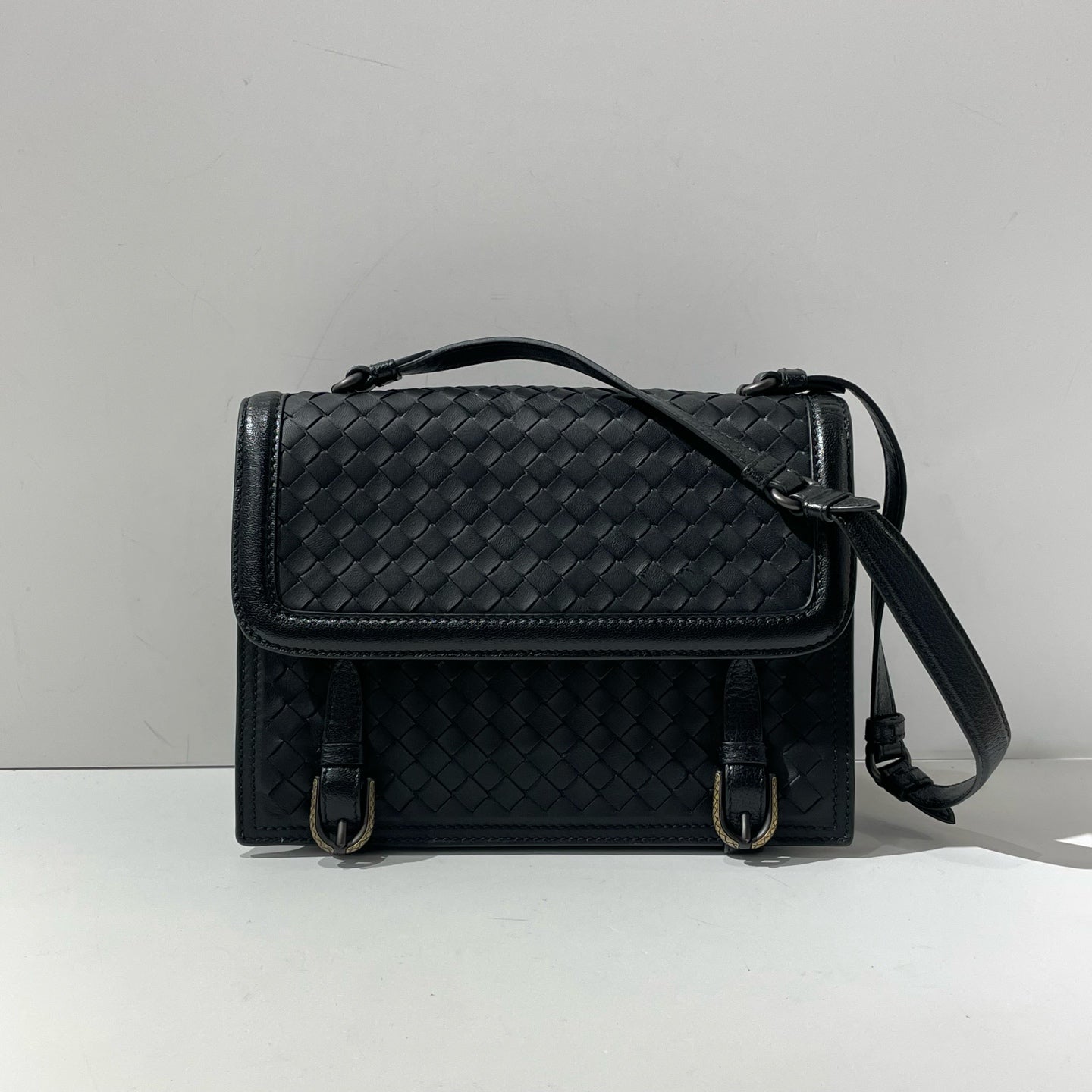 Bottega Veneta - Other - Leather - Black - (medium)