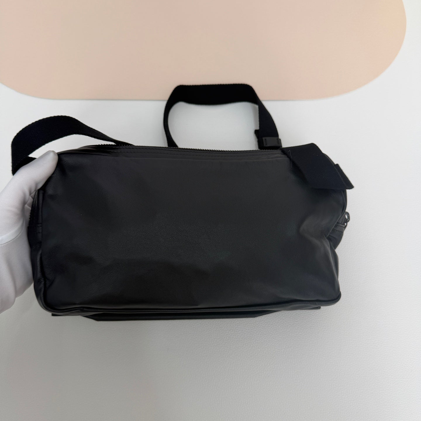 Bottega Veneta - Other - Leather - Black - (medium)