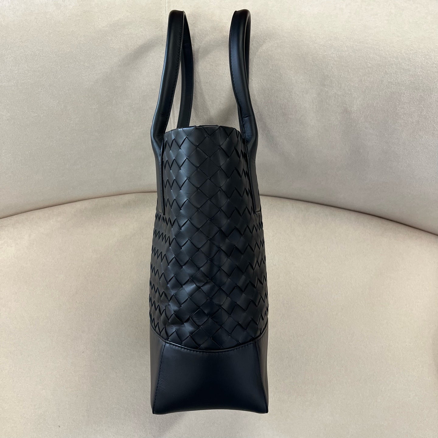 Bottega Veneta - Other - Leather - Black - (medium)
