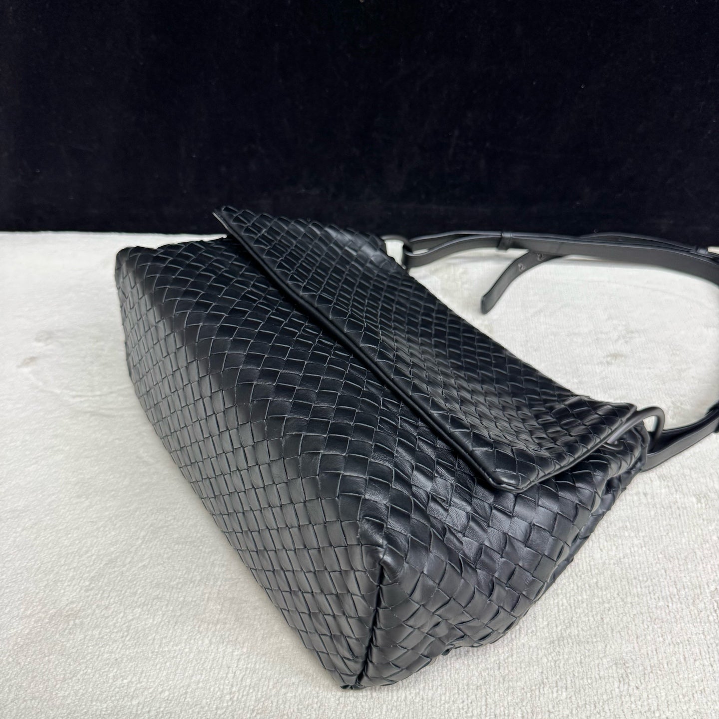 Bottega Veneta - Other - Leather - Black - (medium)