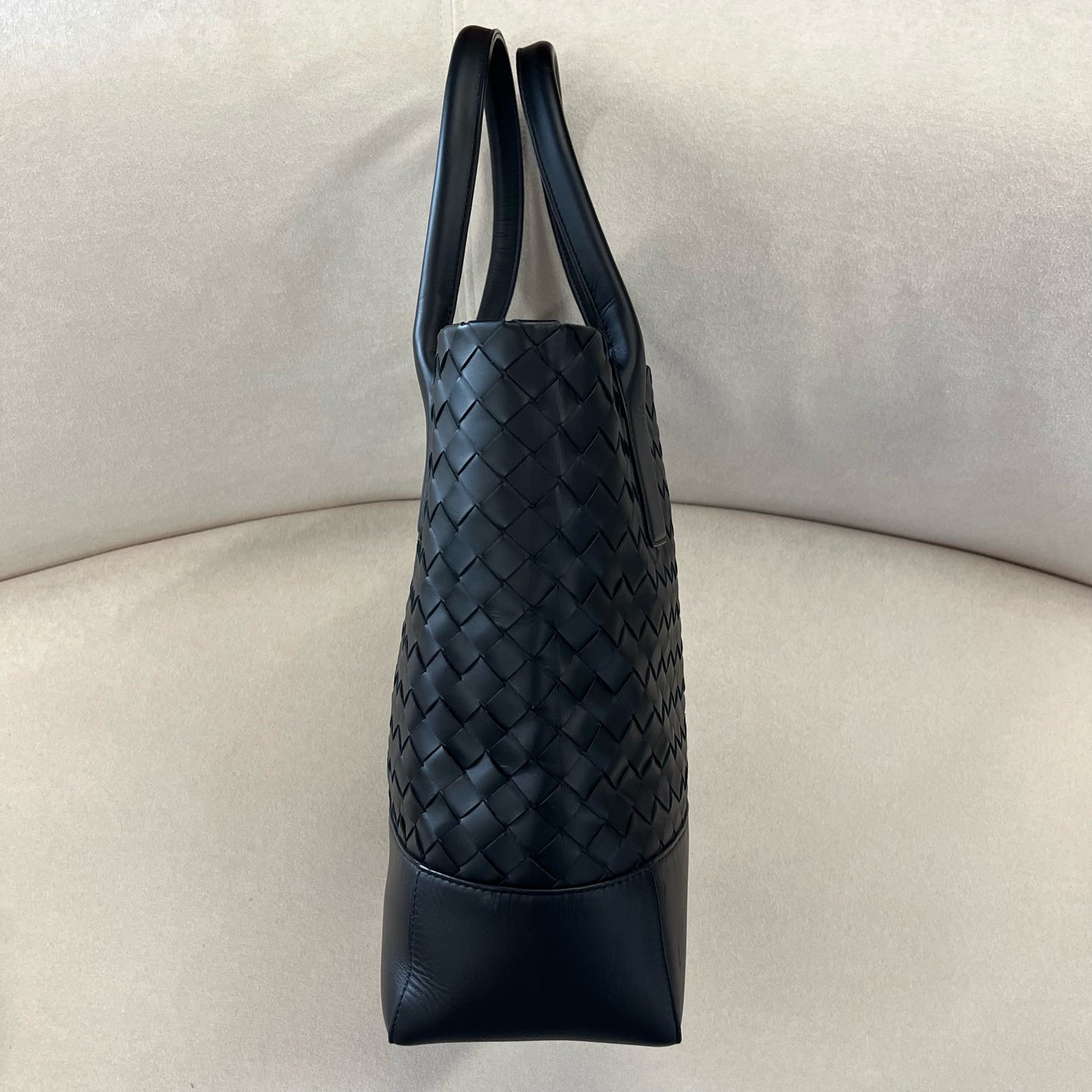 Bottega Veneta - Other - Leather - Black - (medium)