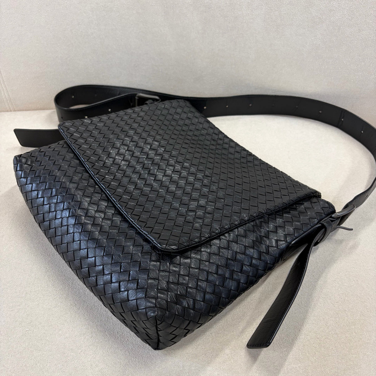 Bottega Veneta - Other - Leather - Black - (medium)