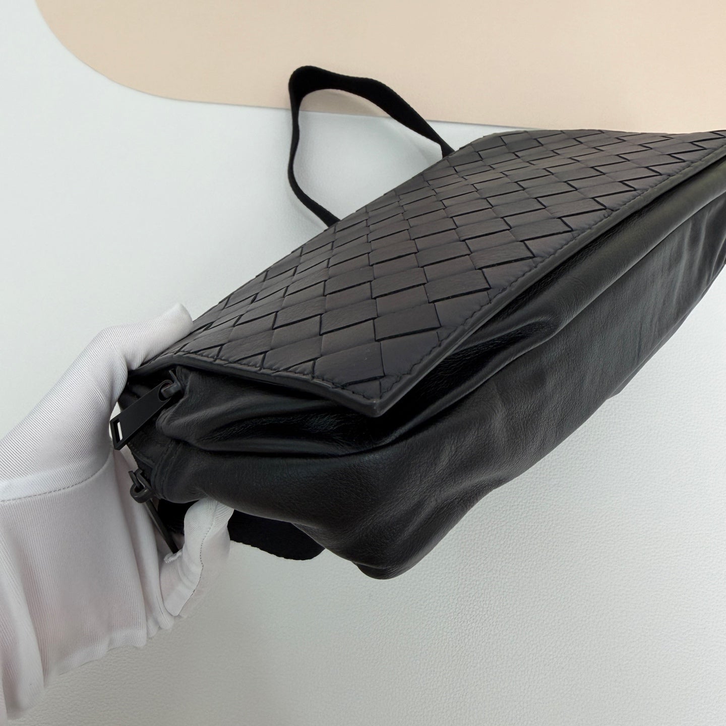 Bottega Veneta - Other - Leather - Black - (medium)