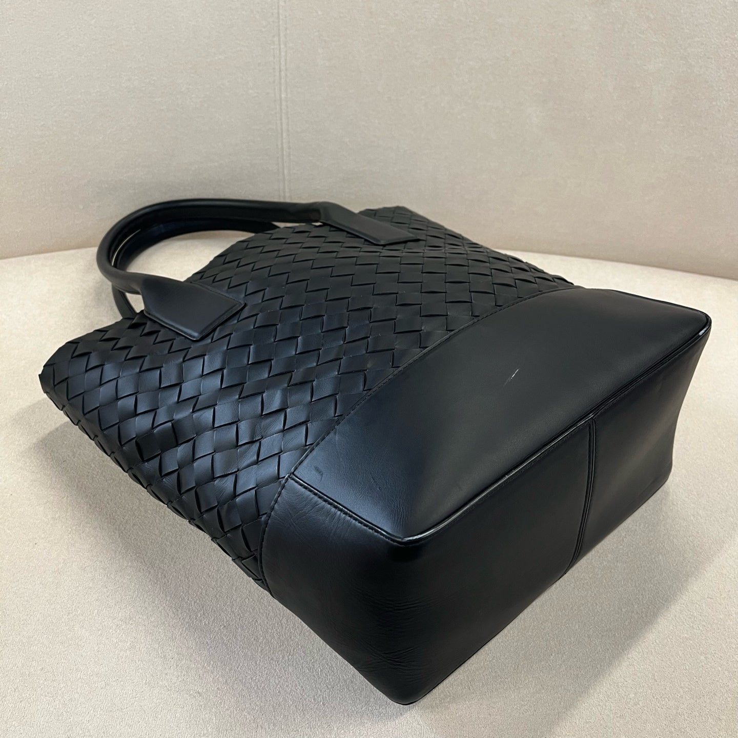 Bottega Veneta - Other - Leather - Black - (medium)